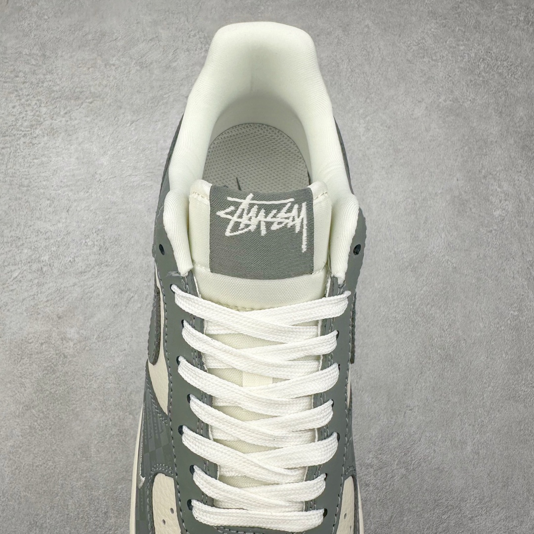 图片[5]-NK Air Force 1´07 Low 空军一号低帮百搭休闲运动板鞋 DF0180-008 柔软、弹性十足的缓震性能和出色的中底设计 横跨复古与现代的外型结合 造就出风靡全球 三十多年的Force 1 直到今天还深受青睐 尺码：36 36.5 37.5 38 38.5 39 40 40.5 41 42 42.5 43 44 44.5 45-选品中心