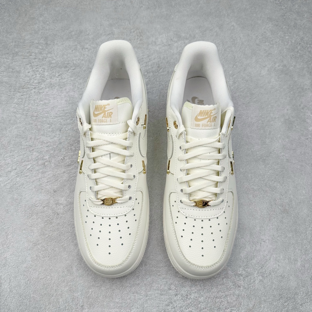 图片[2]-NK Air Force 1´07 Low 空军一号低帮百搭休闲运动板鞋 FV3654-111 柔软、弹性十足的缓震性能和出色的中底设计 横跨复古与现代的外型结合 造就出风靡全球 三十多年的Force 1 直到今天还深受青睐 尺码：36 36.5 37.5 38 38.5 39 40 40.5 41 42 42.5 43 44 44.5 45-选品中心