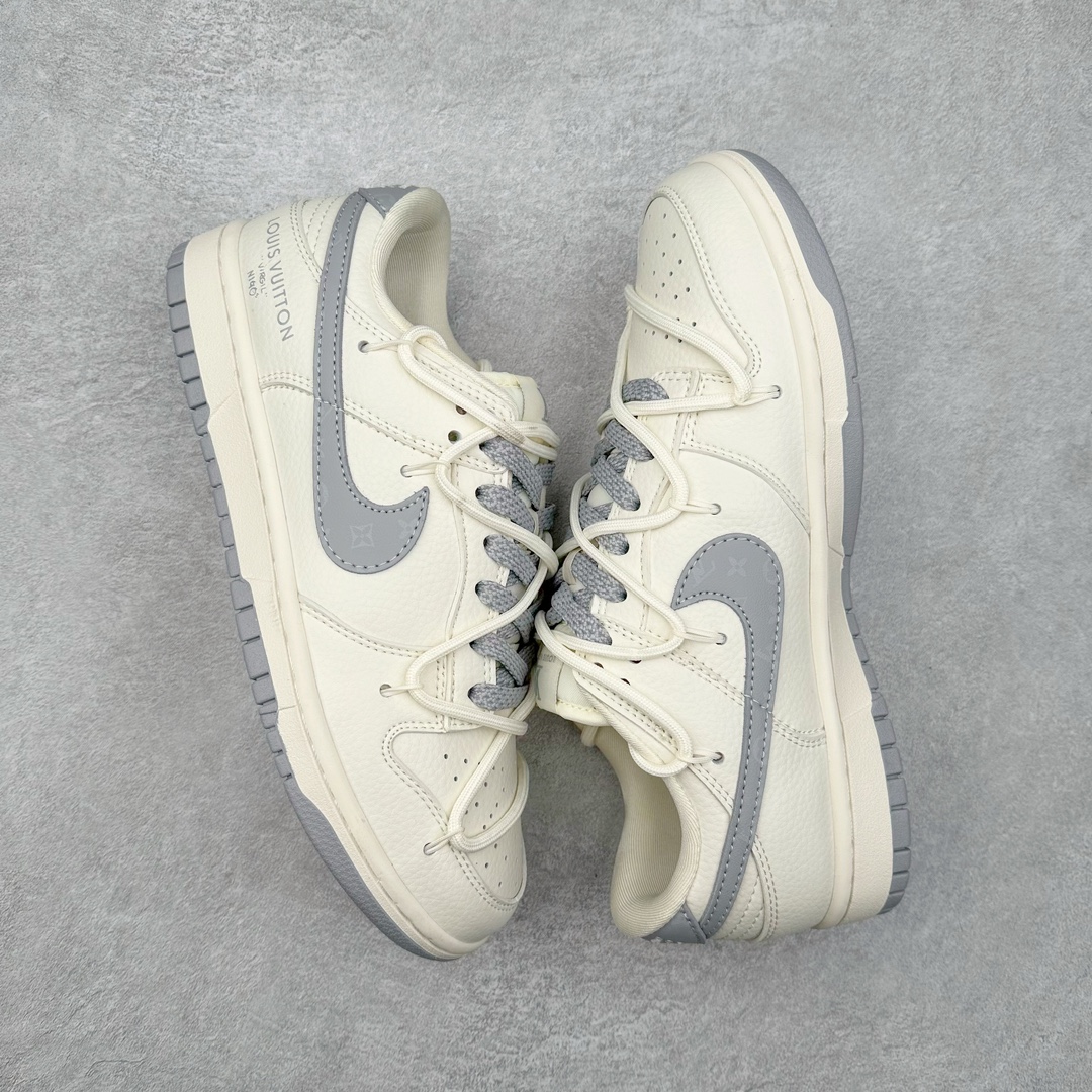 图片[3]-NK Dunk Low 定制配色 JJ5688-101 大厂出品 极力推荐 原装头层材料 独家版型蒸餾加工帶來的是更好的视觉和脚感体验大厂纯原品质出货 清洁度 电绣工艺 皮料切割干净无任何毛边 细节完美 尺码：36 36.5 37.5 38 38.5 39 40 40.5 41 42 42.5 43 44 44.5 45 46 47.5-选品中心