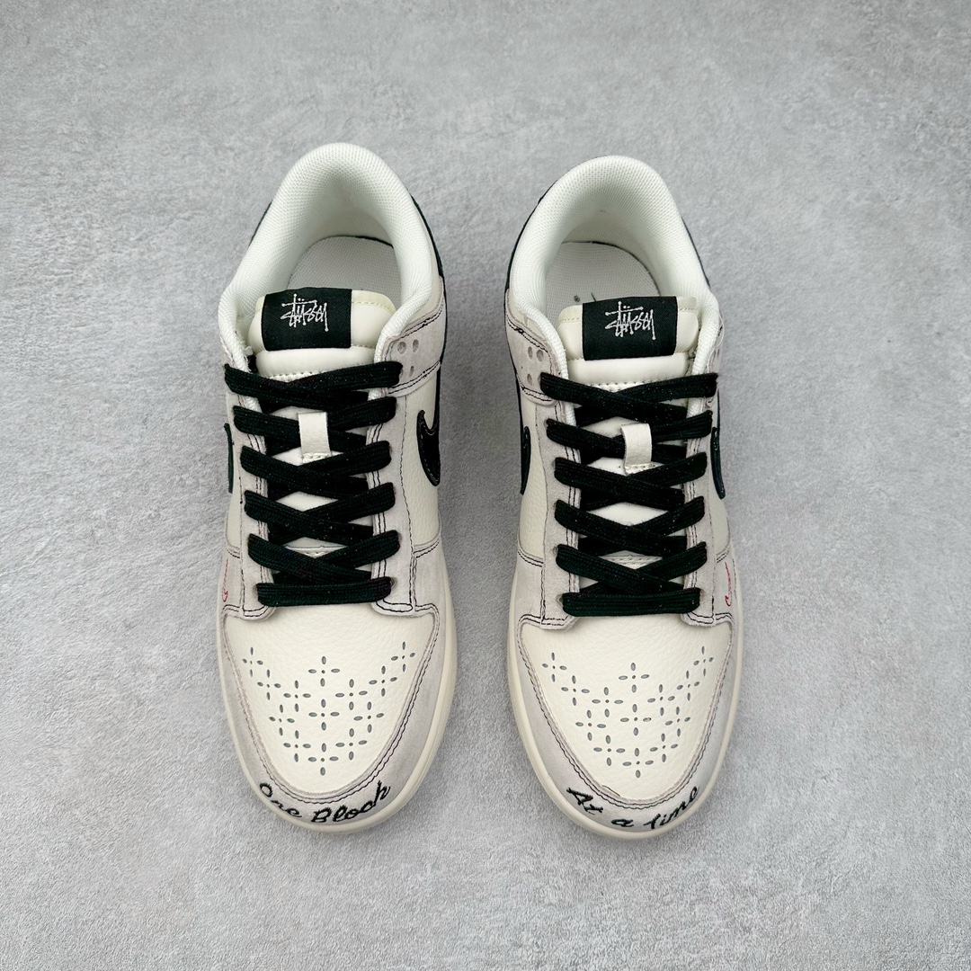 图片[2]-NK Dunk Low 定制配色 MM1089-031 大厂出品 极力推荐 原装头层材料 独家版型蒸餾加工帶來的是更好的视觉和脚感体验大厂纯原品质出货 清洁度 电绣工艺 皮料切割干净无任何毛边 细节完美 尺码：36 36.5 37.5 38 38.5 39 40 40.5 41 42 42.5 43 44 44.5 45 46 47.5-选品中心