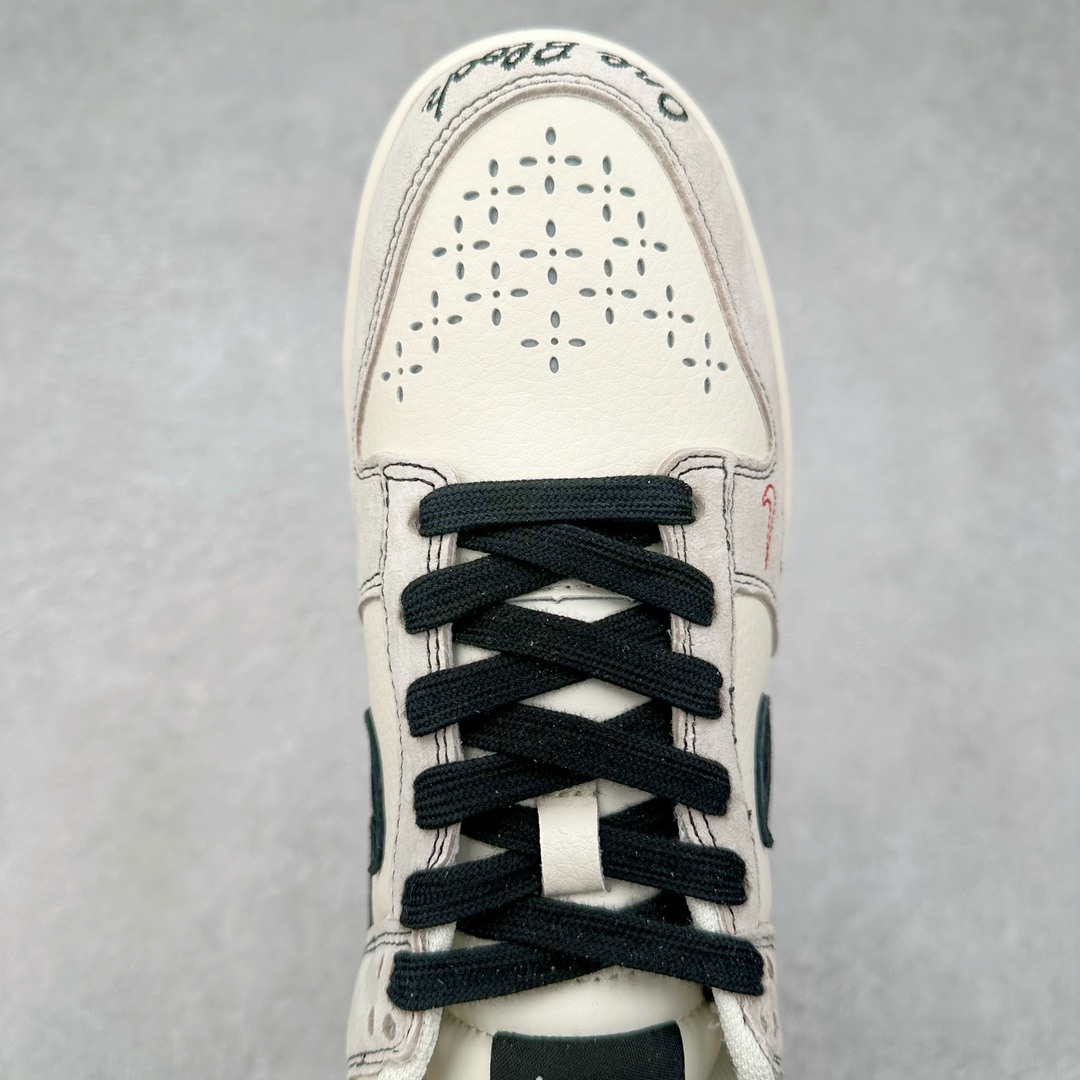 图片[4]-NK Dunk Low 定制配色 MM1089-031 大厂出品 极力推荐 原装头层材料 独家版型蒸餾加工帶來的是更好的视觉和脚感体验大厂纯原品质出货 清洁度 电绣工艺 皮料切割干净无任何毛边 细节完美 尺码：36 36.5 37.5 38 38.5 39 40 40.5 41 42 42.5 43 44 44.5 45 46 47.5-选品中心