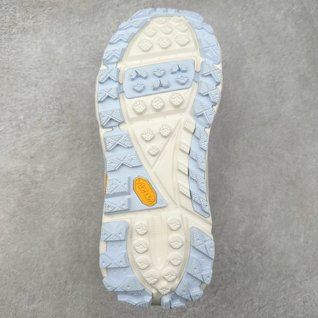 图片[9]-Hidden Characters x HOKA ONE ONE Hoka Tor Summit 2 Low\\\”White Black\\\”托亚顶峰系列低帮厚底轻量坦克户外登山运动鞋 鞋子采用细腻牛皮革包围 外圈挡泥板则是天然磨砂质地橡胶 金属鞋带扣 逼格拉满，Vibram大底与双层泡棉中底增加缓冲 给穿着者最佳的抓地力及舒适性，而整对鞋以牛巴革和耐用尼龙布材打造 与坚固的鞋底相结合，可以牢固地支撑脚部和脚踝 另外外层搭载的Event技术 保持鞋履防水以及鞋内透气作用 货号：1157070/SWW 尺码：36-46-选品中心