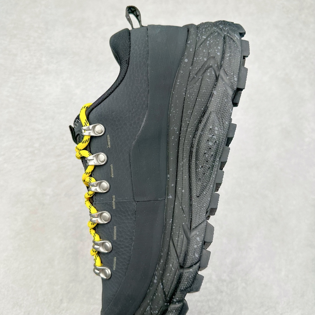 图片[7]-Hidden Characters x HOKA ONE ONE Hoka Tor Summit 2 Low\\\”White Black\\\”托亚顶峰系列低帮厚底轻量坦克户外登山运动鞋 鞋子采用细腻牛皮革包围 外圈挡泥板则是天然磨砂质地橡胶 金属鞋带扣 逼格拉满，Vibram大底与双层泡棉中底增加缓冲 给穿着者最佳的抓地力及舒适性，而整对鞋以牛巴革和耐用尼龙布材打造 与坚固的鞋底相结合，可以牢固地支撑脚部和脚踝 另外外层搭载的Event技术 保持鞋履防水以及鞋内透气作用 货号：1157070/SWW 尺码：36-46-选品中心