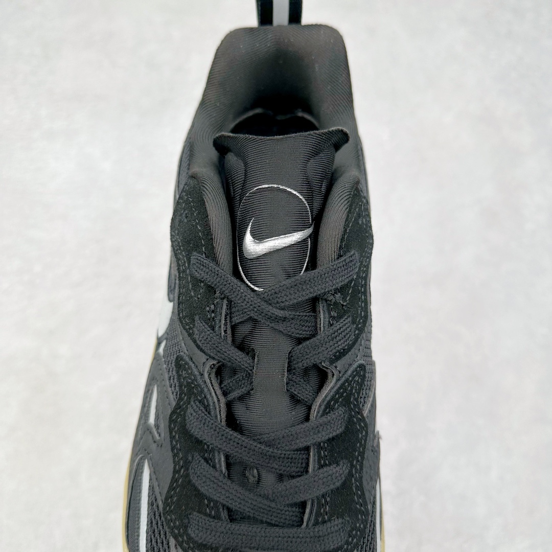 图片[5]-NIKE JAM 系列舒适时尚防滑耐磨低帮生活休闲鞋 FN0314-002 采用鞋面合成皮革与网眼布设计 以便于运动员在霹雳舞运动中的保护和耐穿 中底设计细节采用翻转SWOOSH设计 使得倒立动作时更显帅气 鞋子中的整体结构下降 有助于提供更好的缓震效果 设计语言来与NIKE 2000年跑跑鞋中汲取的材料组合以及设计语言 鞋子在线条处大量采用反光效果 尺码：36 36.5 37.5 38 38.5 39 40 40.5 41 42 42.5 43 44 44.5 45 46-选品中心