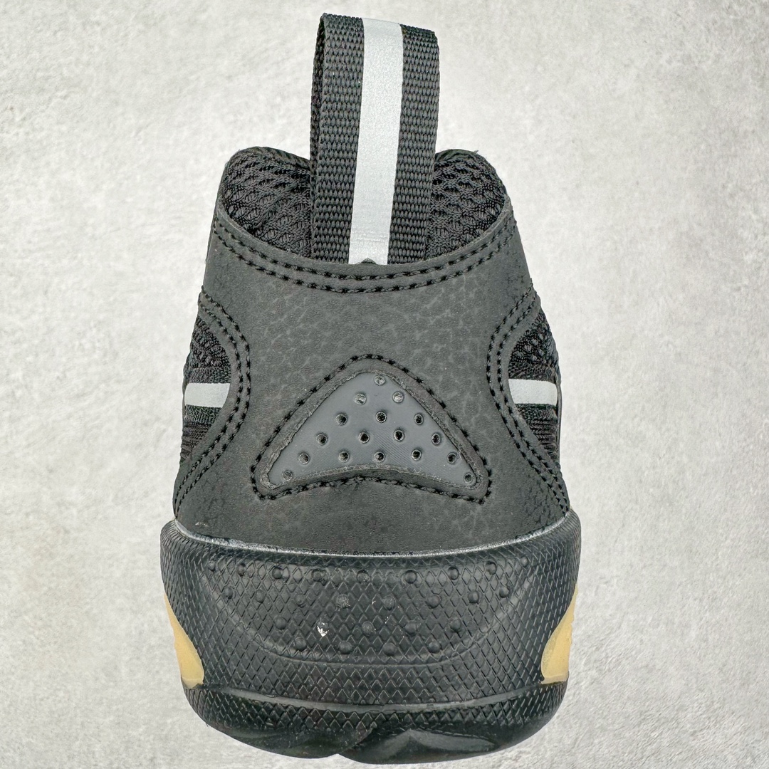 图片[8]-NIKE JAM 系列舒适时尚防滑耐磨低帮生活休闲鞋 FN0314-002 采用鞋面合成皮革与网眼布设计 以便于运动员在霹雳舞运动中的保护和耐穿 中底设计细节采用翻转SWOOSH设计 使得倒立动作时更显帅气 鞋子中的整体结构下降 有助于提供更好的缓震效果 设计语言来与NIKE 2000年跑跑鞋中汲取的材料组合以及设计语言 鞋子在线条处大量采用反光效果 尺码：36 36.5 37.5 38 38.5 39 40 40.5 41 42 42.5 43 44 44.5 45 46-选品中心