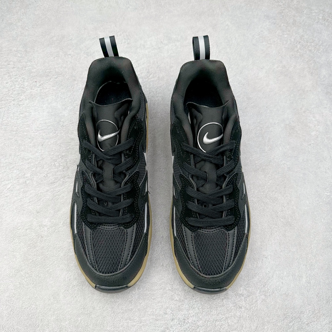 图片[2]-NIKE JAM 系列舒适时尚防滑耐磨低帮生活休闲鞋 FN0314-002 采用鞋面合成皮革与网眼布设计 以便于运动员在霹雳舞运动中的保护和耐穿 中底设计细节采用翻转SWOOSH设计 使得倒立动作时更显帅气 鞋子中的整体结构下降 有助于提供更好的缓震效果 设计语言来与NIKE 2000年跑跑鞋中汲取的材料组合以及设计语言 鞋子在线条处大量采用反光效果 尺码：36 36.5 37.5 38 38.5 39 40 40.5 41 42 42.5 43 44 44.5 45 46-选品中心