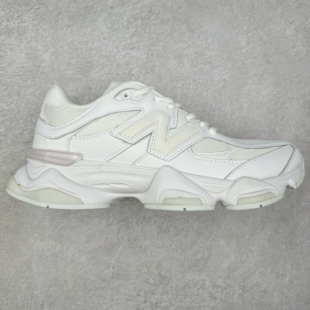 ＃纯原特价福利 New Balance NB9060系列 新百伦绒面革网布经典百搭防滑耐磨透气低帮生活休闲鞋 全套原楦原纸板原厂数据开发 进口三明治网面 原装进口翻毛皮料正确绒感卡色 正确中底拉帮中底网布细节 原厂标裁 带紫光防伪 定制后跟透明水晶模块 冲裁组合 大底贴合程度胶水上色把控完美 整洁度挑战全网艺术家 多道序QC把关品质完善 匠心打造 耗时两个月开发完成 工艺极其复杂难度可想而知 新开独立私模大底 全网唯一正确六层组合大底 高端零售专供产物 尺码：36 37 37.5 38 38.5 39 40 40.5 41 42 42.5 43 44 45 46.5-选品中心