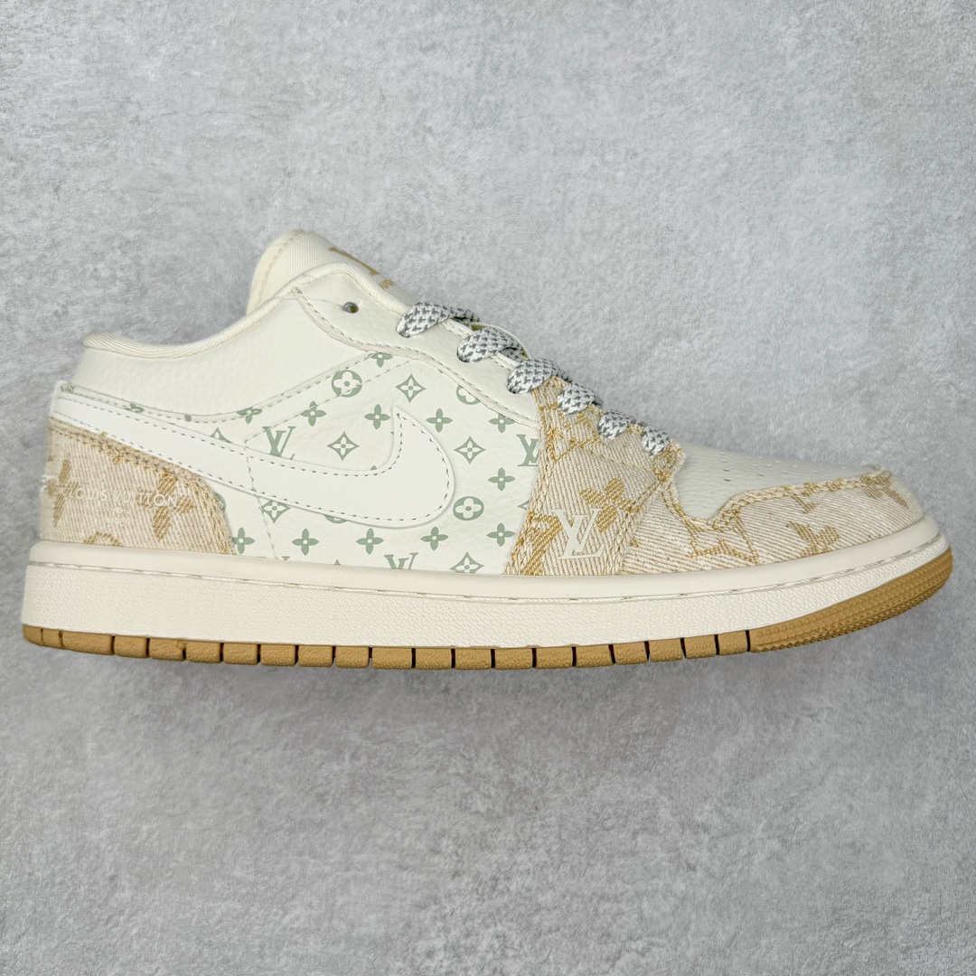 TS x Air Jordan AJ1 Low 倒钩低帮联名定制配色 SJ9950-002 原厂内置气垫魔块 A模大底 头层小牛皮 鞋舌AJ原厂专用牛津布+AJ专用反口珍珠布+原厂无杂质高弹内里海棉+特殊封边弹力鞋带 尺码:36 36.5 37.5 38 38.5 39 40 40.5 41 42 42.5 43 44 44.5 45 46 47.5-选品中心