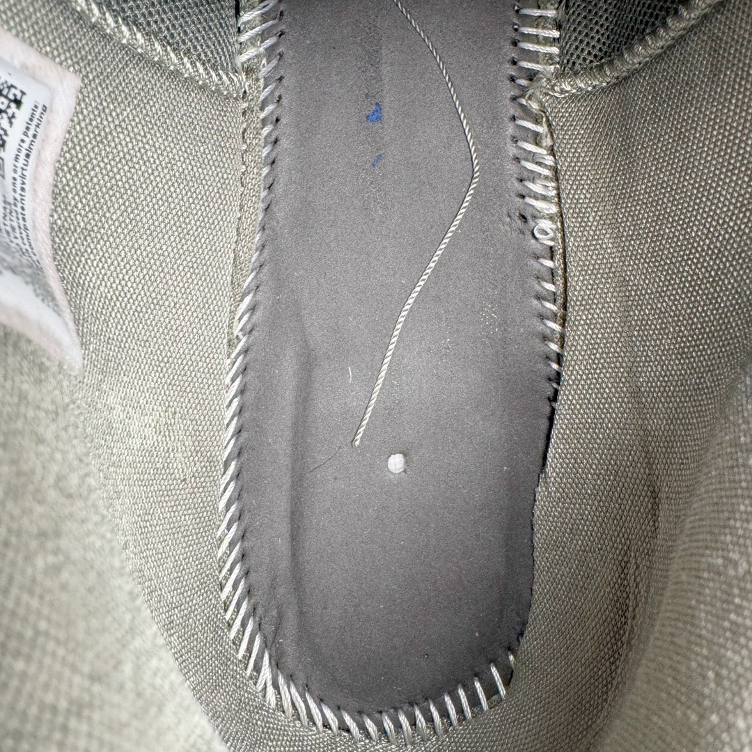 图片[10]-＃灭世/Max NK Book 1 Devin Booker 德文·布克一代男子实战篮球鞋 徒步旅行 军绿 HF6236-002 灭世纯原革新出货‼️缓震配置独家革新！实战属性直接拉满👊🏻实战 天花板上限再度提升！实战亲测-性能体验吊打国产同价位鞋款（为满足海外市场 布克一代最大尺码为47.5） ⚫️增配前掌鹅蛋ZOOM ➕抗扭片➕后掌马蹄ZOOM气垫（正品仅配置后掌zoom气垫） ⚫️采用科比4代鞋楦以及龙骨数据打造！小科4实至名归！（完美解决正品压脚趾问题） ⚫️鞋身➕鞋头增配高频补强层，提升鞋头以及脚踝支撑性 ⚫️鞋垫采用科比4代元年高弹缓震垫材质-磨合一场直接贴合脚型☑️ ⚫️外底加厚2mm，wow10止滑配方，无需磨合，抓地性能原地起飞 最强布克一代有且只在灭世纯原（支持市场任意货品正面PK） 真材实料，肉眼可见！革新升级绝非空穴来风！灭世纯原内外兼修，用态度诠释实战新篇章👊🏻 Book 1 尺码 39-47.5-选品中心