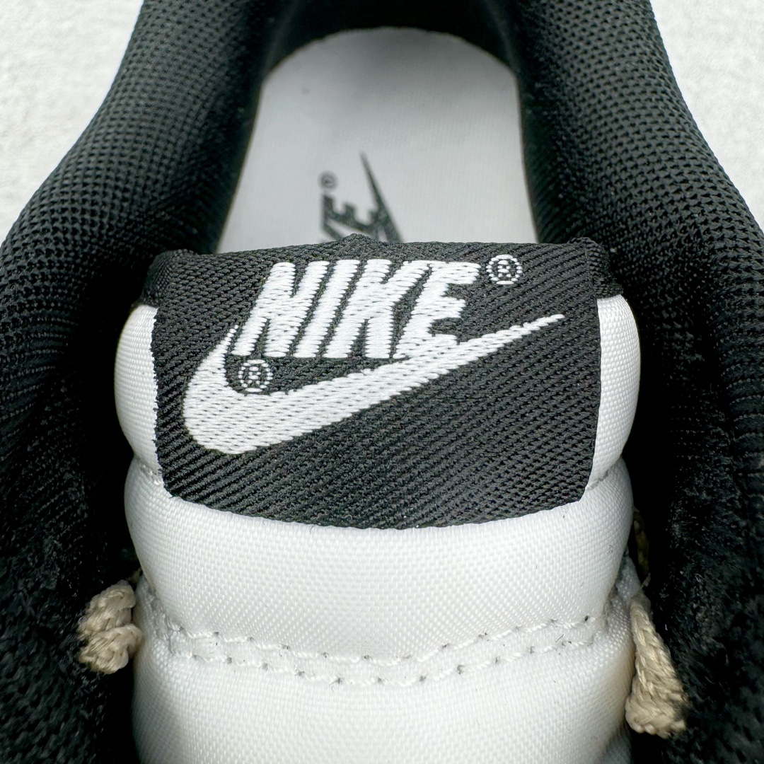 图片[12]-＃YC纯原 NK Dunk Low 太空灰岩 DD1391-100 定制系列天花板 无原鞋不开发 全系列得物原鞋一比一校对开发 配色持续更新中 终端对接 优势输出 全套原厂楦头原纸板数据档案倾力打造 原汁原味莞产 极致还原 圈内最强针车工艺 高端零售指定版 广东原厂配套原盒原标 鞋盒分三个尺码段 原厂冲刀 超高清洁度 全鞋零毛边皮料切割 采用原厂百宏鞋带以及原厂百宏织唛舌标 内标可供原厂几率过验 进口原装条纹中底布 四线拉帮白色点胶 原厂拉帮手法遵循公司 原厂电绣 极致还原 尺码：36 36.5 37.5 38 38.5 39 40 40.5 41 42 42.5 43 44-选品中心