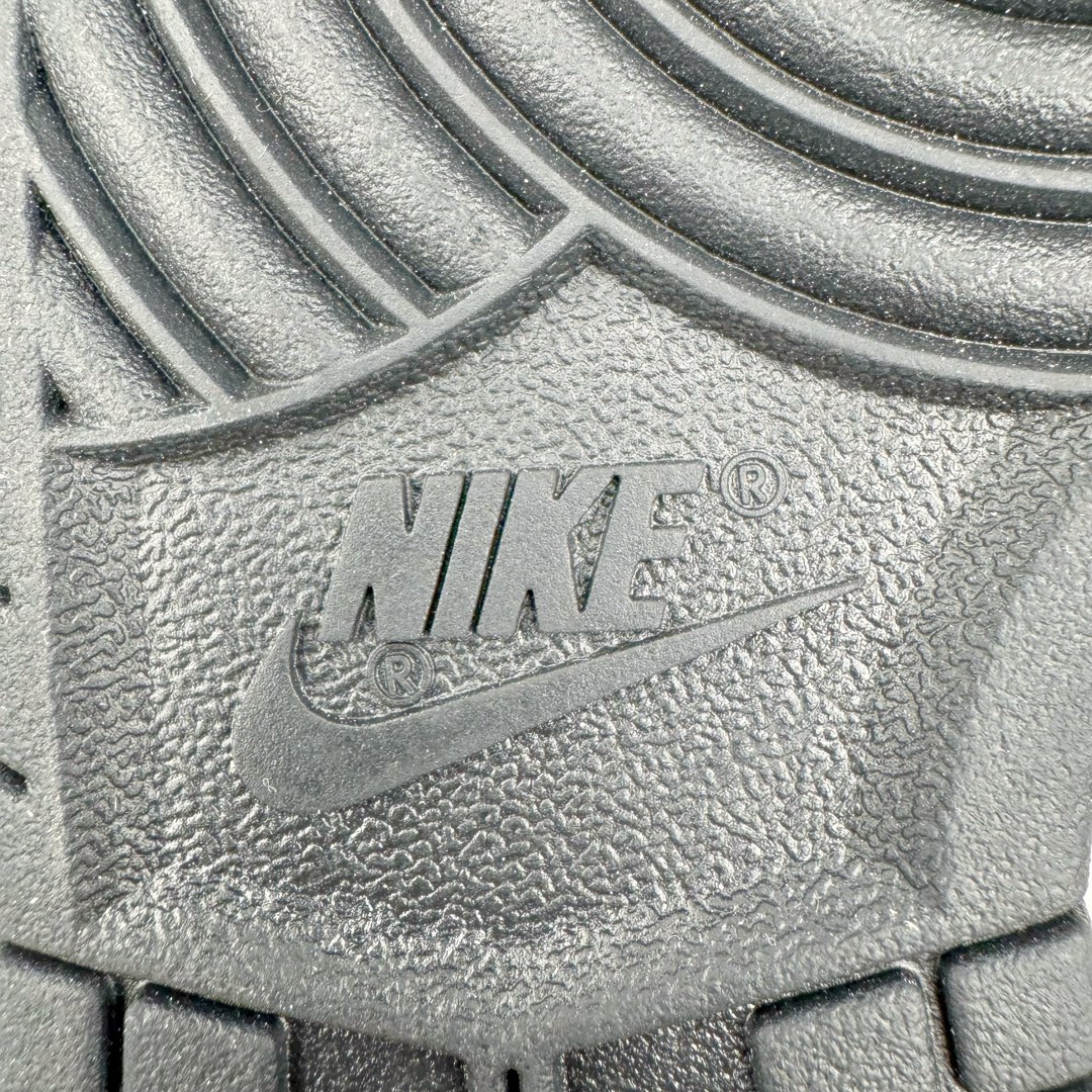 图片[19]-＃YC纯原 NK Dunk Low 太空灰岩 DD1391-100 定制系列天花板 无原鞋不开发 全系列得物原鞋一比一校对开发 配色持续更新中 终端对接 优势输出 全套原厂楦头原纸板数据档案倾力打造 原汁原味莞产 极致还原 圈内最强针车工艺 高端零售指定版 广东原厂配套原盒原标 鞋盒分三个尺码段 原厂冲刀 超高清洁度 全鞋零毛边皮料切割 采用原厂百宏鞋带以及原厂百宏织唛舌标 内标可供原厂几率过验 进口原装条纹中底布 四线拉帮白色点胶 原厂拉帮手法遵循公司 原厂电绣 极致还原 尺码：36 36.5 37.5 38 38.5 39 40 40.5 41 42 42.5 43 44-选品中心