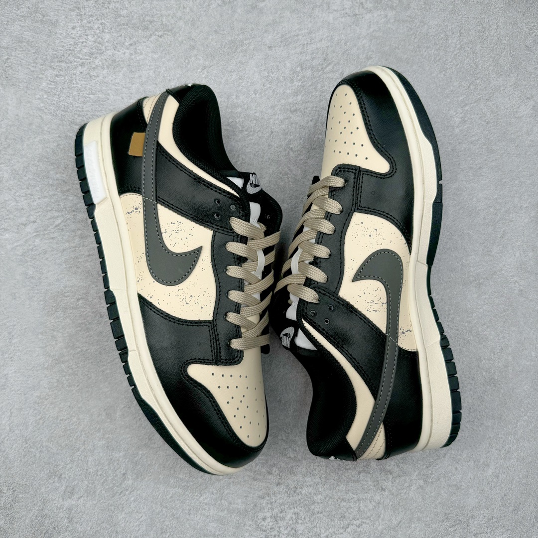 图片[3]-＃YC纯原 NK Dunk Low 太空灰岩 DD1391-100 定制系列天花板 无原鞋不开发 全系列得物原鞋一比一校对开发 配色持续更新中 终端对接 优势输出 全套原厂楦头原纸板数据档案倾力打造 原汁原味莞产 极致还原 圈内最强针车工艺 高端零售指定版 广东原厂配套原盒原标 鞋盒分三个尺码段 原厂冲刀 超高清洁度 全鞋零毛边皮料切割 采用原厂百宏鞋带以及原厂百宏织唛舌标 内标可供原厂几率过验 进口原装条纹中底布 四线拉帮白色点胶 原厂拉帮手法遵循公司 原厂电绣 极致还原 尺码：36 36.5 37.5 38 38.5 39 40 40.5 41 42 42.5 43 44-选品中心