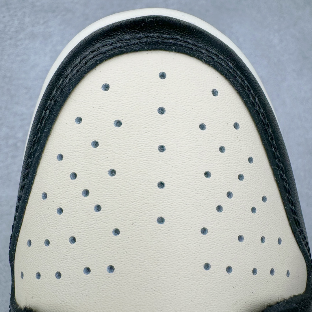 图片[14]-＃YC纯原 NK Dunk Low 太空灰岩 DD1391-100 定制系列天花板 无原鞋不开发 全系列得物原鞋一比一校对开发 配色持续更新中 终端对接 优势输出 全套原厂楦头原纸板数据档案倾力打造 原汁原味莞产 极致还原 圈内最强针车工艺 高端零售指定版 广东原厂配套原盒原标 鞋盒分三个尺码段 原厂冲刀 超高清洁度 全鞋零毛边皮料切割 采用原厂百宏鞋带以及原厂百宏织唛舌标 内标可供原厂几率过验 进口原装条纹中底布 四线拉帮白色点胶 原厂拉帮手法遵循公司 原厂电绣 极致还原 尺码：36 36.5 37.5 38 38.5 39 40 40.5 41 42 42.5 43 44-选品中心