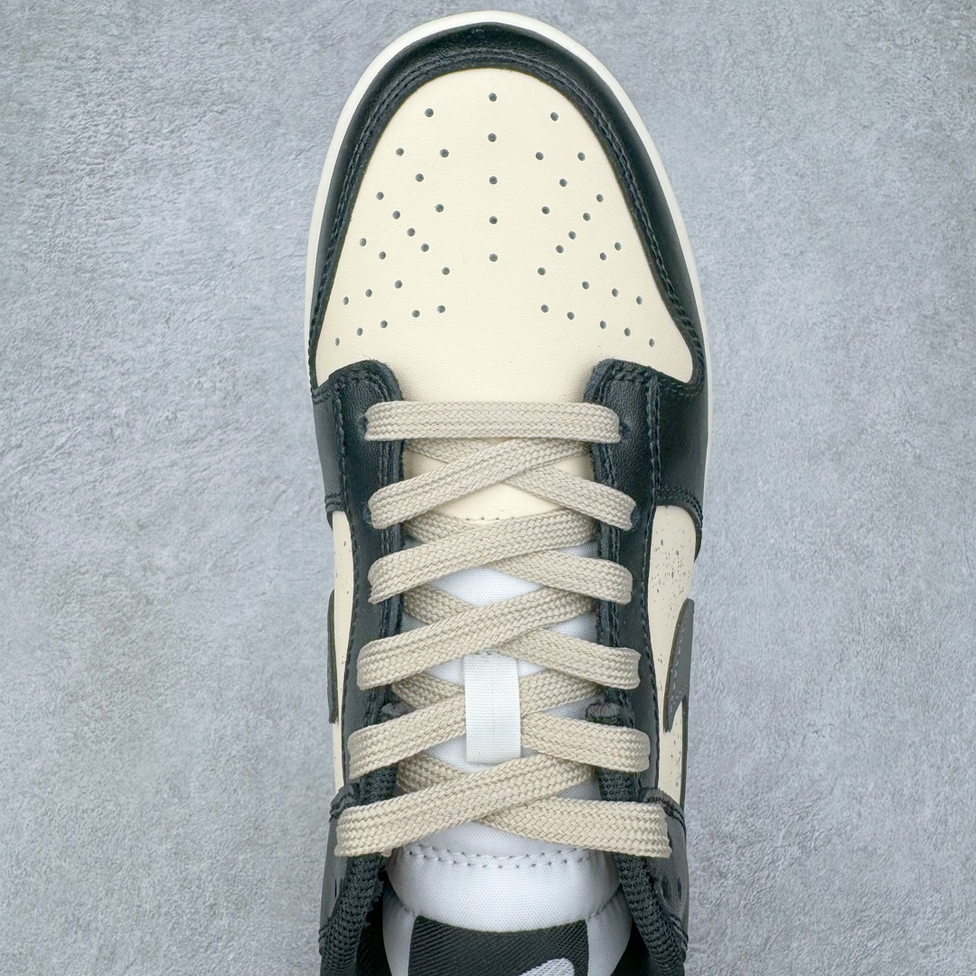 图片[4]-＃YC纯原 NK Dunk Low 太空灰岩 DD1391-100 定制系列天花板 无原鞋不开发 全系列得物原鞋一比一校对开发 配色持续更新中 终端对接 优势输出 全套原厂楦头原纸板数据档案倾力打造 原汁原味莞产 极致还原 圈内最强针车工艺 高端零售指定版 广东原厂配套原盒原标 鞋盒分三个尺码段 原厂冲刀 超高清洁度 全鞋零毛边皮料切割 采用原厂百宏鞋带以及原厂百宏织唛舌标 内标可供原厂几率过验 进口原装条纹中底布 四线拉帮白色点胶 原厂拉帮手法遵循公司 原厂电绣 极致还原 尺码：36 36.5 37.5 38 38.5 39 40 40.5 41 42 42.5 43 44-选品中心