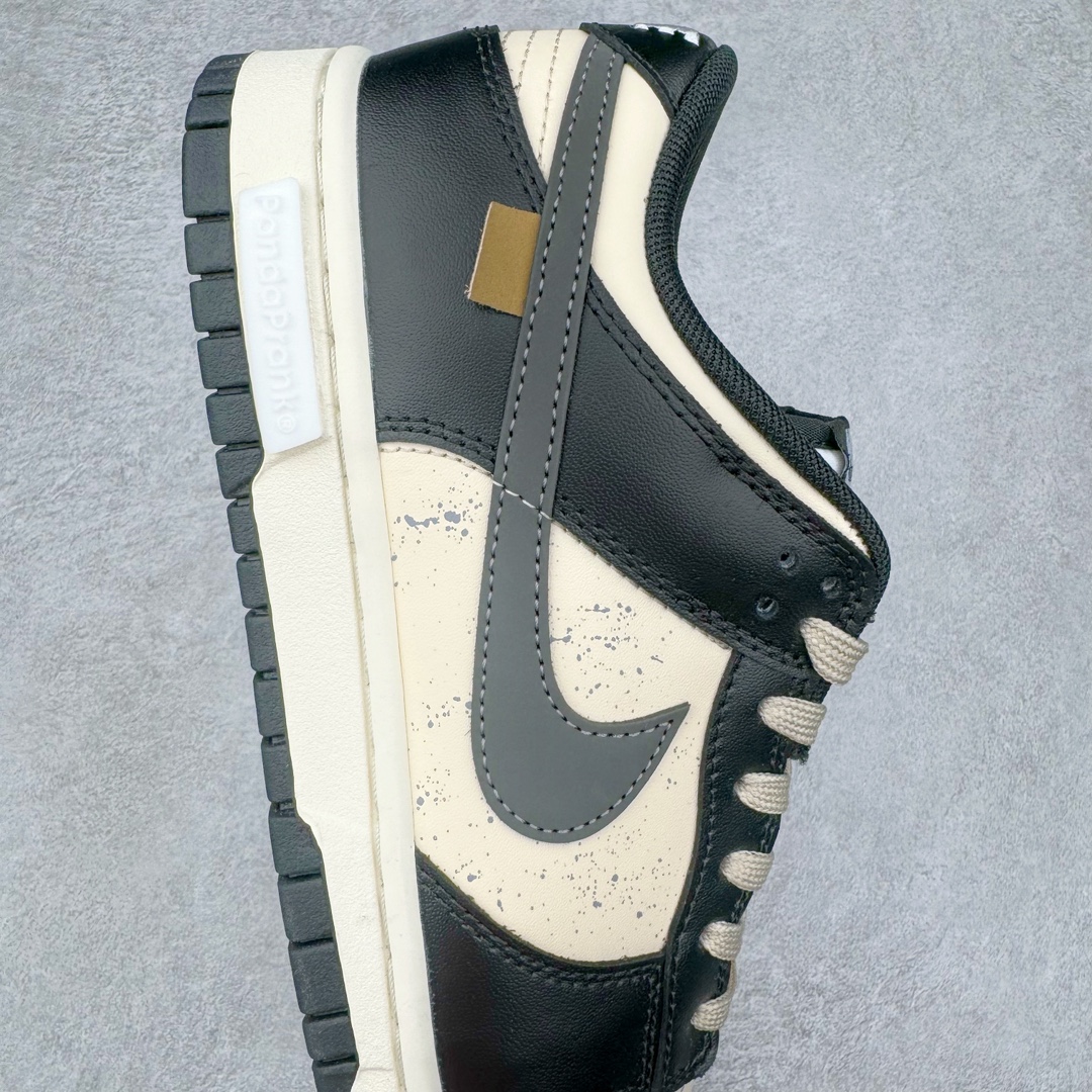 图片[6]-＃YC纯原 NK Dunk Low 太空灰岩 DD1391-100 定制系列天花板 无原鞋不开发 全系列得物原鞋一比一校对开发 配色持续更新中 终端对接 优势输出 全套原厂楦头原纸板数据档案倾力打造 原汁原味莞产 极致还原 圈内最强针车工艺 高端零售指定版 广东原厂配套原盒原标 鞋盒分三个尺码段 原厂冲刀 超高清洁度 全鞋零毛边皮料切割 采用原厂百宏鞋带以及原厂百宏织唛舌标 内标可供原厂几率过验 进口原装条纹中底布 四线拉帮白色点胶 原厂拉帮手法遵循公司 原厂电绣 极致还原 尺码：36 36.5 37.5 38 38.5 39 40 40.5 41 42 42.5 43 44-选品中心