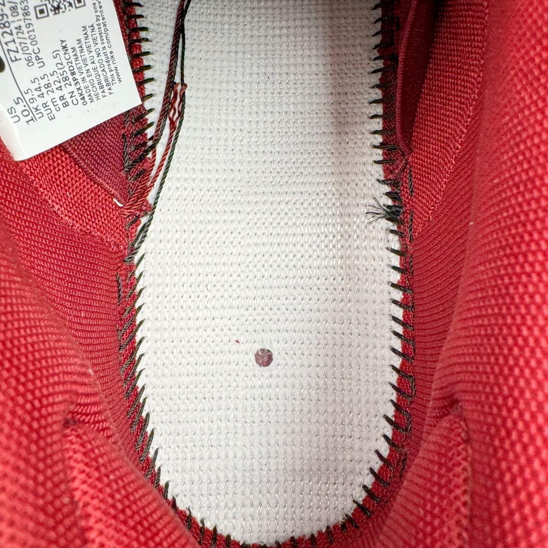 图片[11]-＃S2纯原 Riot Skateshop x NK SB Dunk Low 联名棕红波尔多 FZ1289-200 独家原厂航空铝磨具打磨大底 鞋头坡度极致还原 原盒原配 圈内天花板工艺 原厂冲刀 超高清洁度 全鞋零毛边皮料切割 全套原楦原模倾力打造完美版型 采用原厂百宏鞋带以及原厂百宏织唛舌标 内标可供原厂几率过验 原厂中底布黄色点胶 原厂中底布拉帮走线遵循公司‼️尺码：36 36.5 37.5 38 38.5 39 40 40.5 41 42 42.5 43 44 44.5 45 46 47.5-选品中心