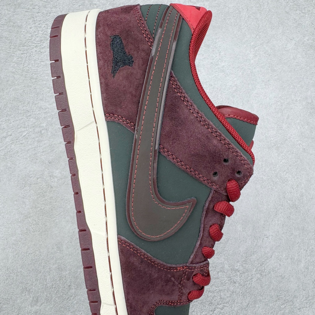 图片[6]-＃S2纯原 Riot Skateshop x NK SB Dunk Low 联名棕红波尔多 FZ1289-200 独家原厂航空铝磨具打磨大底 鞋头坡度极致还原 原盒原配 圈内天花板工艺 原厂冲刀 超高清洁度 全鞋零毛边皮料切割 全套原楦原模倾力打造完美版型 采用原厂百宏鞋带以及原厂百宏织唛舌标 内标可供原厂几率过验 原厂中底布黄色点胶 原厂中底布拉帮走线遵循公司‼️尺码：36 36.5 37.5 38 38.5 39 40 40.5 41 42 42.5 43 44 44.5 45 46 47.5-选品中心