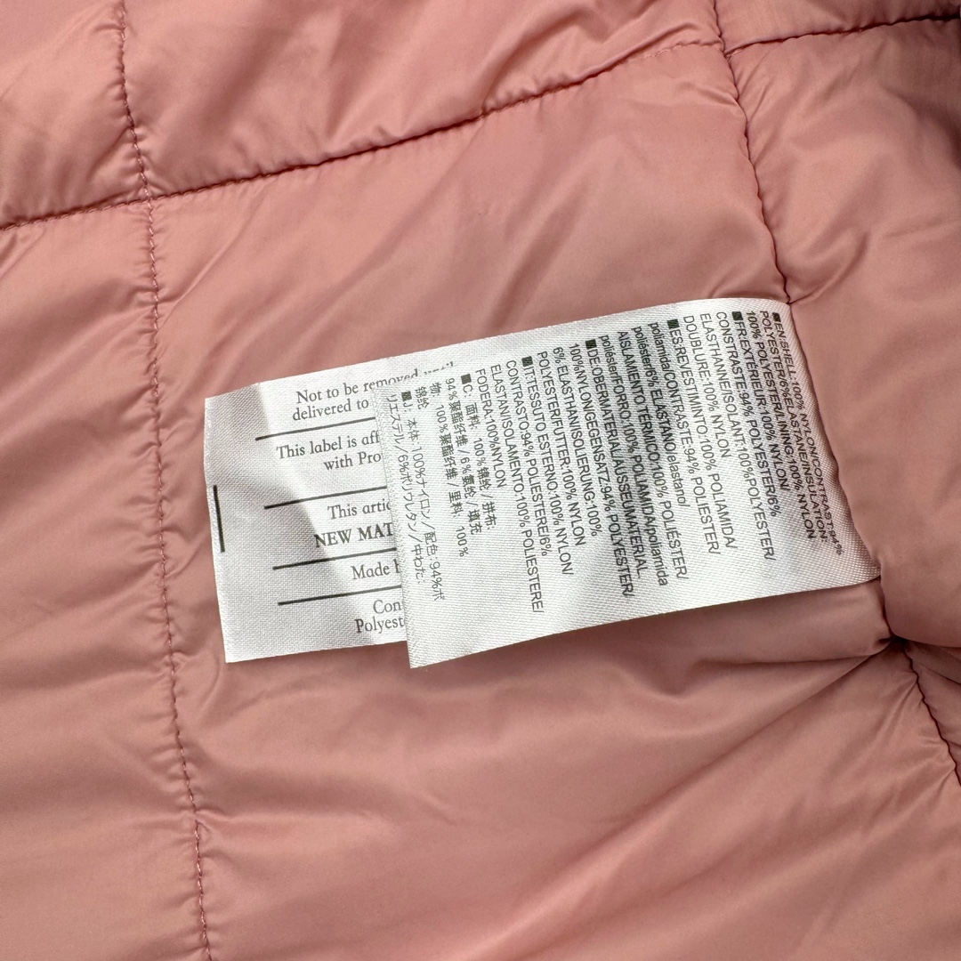 图片[10]-＃SZ Arcteryx Atom AR Hoody 始祖鸟阿童木系列 Lt 户外防水保暖多用途可叠穿做保暖中间层连帽棉服 Atom AR Hoody 作为鸟家棉服系列的代表做产品 这款阿童木棉服可谓是乌的经典作品 今年冬天鸟推出了全新的 AtomARHoody 保暖服 取代了原来的 AtomSVHoody 成为 Atom 系列棉服中最厚的一款 通过逐年的升级为新版的 AtomARHoody 的新型的保暖棉服 比抓绒衣更保暖和轻便 适合极寒冷天气里做内胆 或者深秋初冬气候下单独外穿 面料仍为带防泼水涂层的 Gossamera 防撕裂尼龙面料 内层添加的保温材料则采用了3种密度（120860）的 PLANTLOFT 棉来保证躯体不同部位保暖 透气的不同需要都得到满足 货号： AtomARHoodyMens 定位：该款用途广泛的 Coreloft 保暖衣 既可在寒冷干燥天气作为外套使用 也可作为中间层使用 特征 轻便、耐久的防风面料 可耐磨 采用 DWR 防泼水处理 可防潮 尺码：M-3XL-选品中心