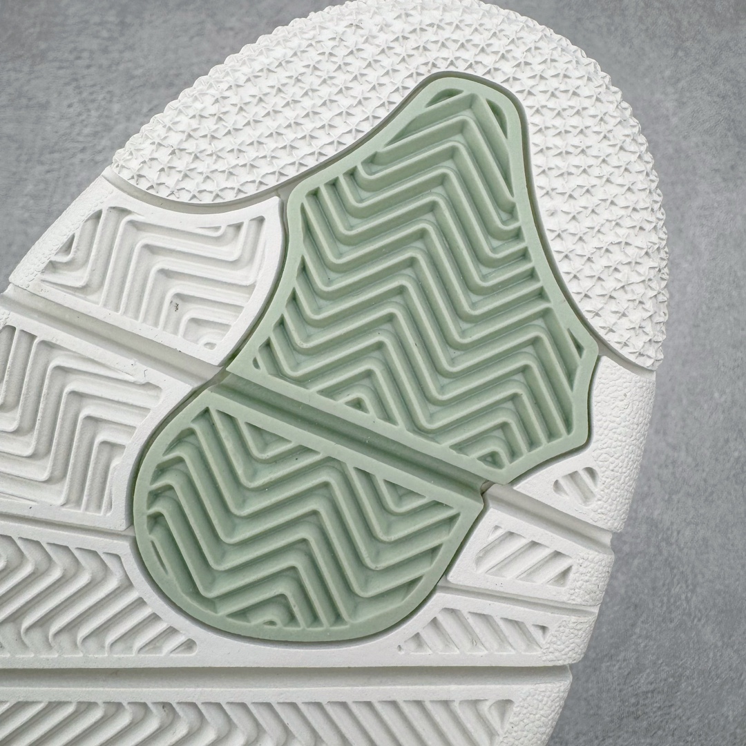 图片[10]-＃K版纯原 Air Jordan AJ4 \\\”Seafoam\\\” 薄荷绿 HV0823-003 全新升级改良 原鞋原楦原纸板同源开发 完美呈现乔4的版型 内侧正确双色网格 还原细节 原厂皮料 正确气垫颜色 正确网格工艺 正确拉帮工艺 全鞋原装材料制作 原档案原模具打造 支持全方位与正品对比 尺码：36 36.5 37.5 38 38.5 39 40 40.5 41 42 42.5 43 44 44.5 45 46 47.5-选品中心