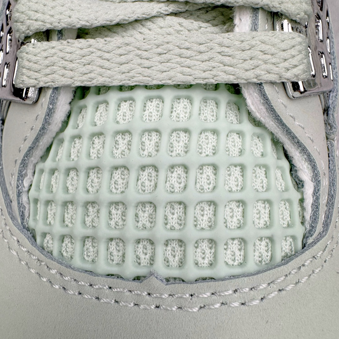 图片[13]-＃K版纯原 Air Jordan AJ4 \\\”Seafoam\\\” 薄荷绿 HV0823-003 全新升级改良 原鞋原楦原纸板同源开发 完美呈现乔4的版型 内侧正确双色网格 还原细节 原厂皮料 正确气垫颜色 正确网格工艺 正确拉帮工艺 全鞋原装材料制作 原档案原模具打造 支持全方位与正品对比 尺码：36 36.5 37.5 38 38.5 39 40 40.5 41 42 42.5 43 44 44.5 45 46 47.5-选品中心