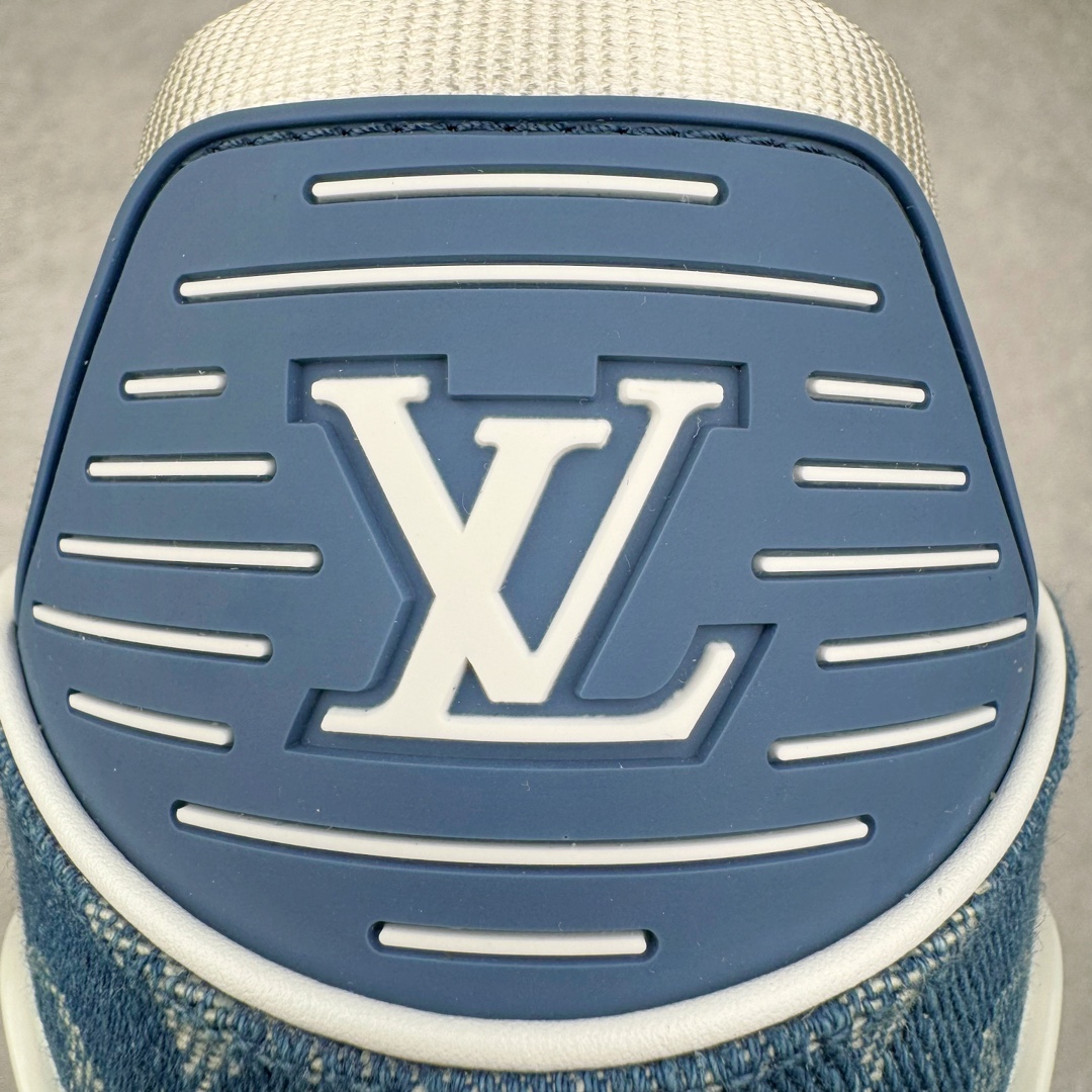 图片[13]-＃GD广顶 Louis Vuitton Trainer lv路易威登时装走秀运动时尚板鞋 外贸零售特供批次 2023全新纸板数据 印花高频效果碾压市面 市售天花板产物 耗时半年巨作 全套原厂新版原纸板楦头开发 原厂特供皮料加持 市场所有版本中综合最强的货品 GD实力大厂出品 全网最全配色更新最快 最成熟的做工稳定的品控 完美鞋型超高的清洁度 零毛边线头瑕疵 全套原楦原纸版原鞋开模 全网最具灵魂的版型 正确原装黄色鞋盒 正确中底印花 鞋面印花3D高频深度立体 全鞋电脑针车 紧密相连 针距密度一致 环保乳胶注塑鞋垫 厚度脚感还原原版 皮面裁剪部位 统一油边封口工艺 原装橡胶大底含胶量大底组合零偏差 专柜全套包装 防尘袋 说明书 质保卡 男女鞋 尺码：35 36 37 38 39 40 41 42 43 44 45-选品中心