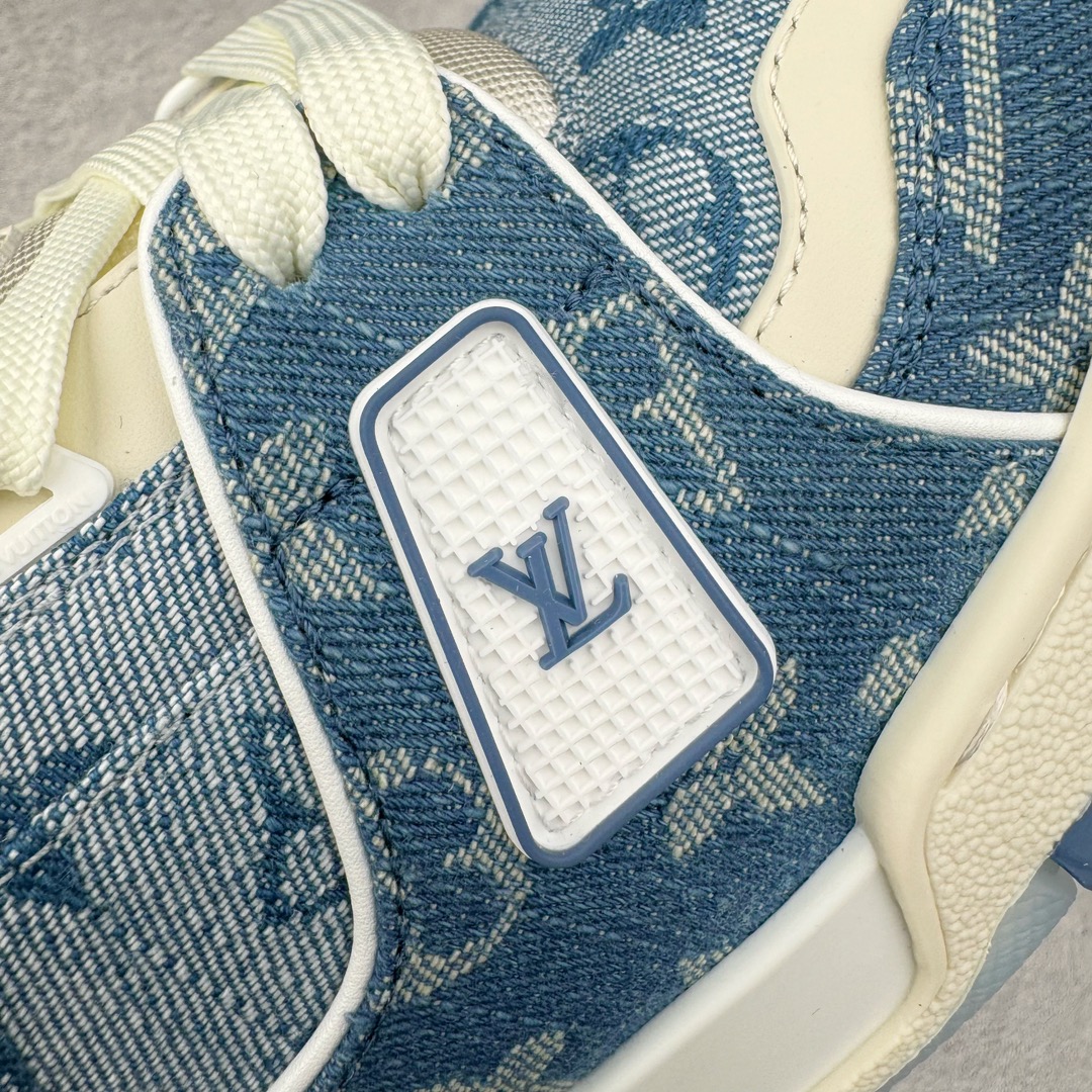 图片[16]-＃GD广顶 Louis Vuitton Trainer lv路易威登时装走秀运动时尚板鞋 外贸零售特供批次 2023全新纸板数据 印花高频效果碾压市面 市售天花板产物 耗时半年巨作 全套原厂新版原纸板楦头开发 原厂特供皮料加持 市场所有版本中综合最强的货品 GD实力大厂出品 全网最全配色更新最快 最成熟的做工稳定的品控 完美鞋型超高的清洁度 零毛边线头瑕疵 全套原楦原纸版原鞋开模 全网最具灵魂的版型 正确原装黄色鞋盒 正确中底印花 鞋面印花3D高频深度立体 全鞋电脑针车 紧密相连 针距密度一致 环保乳胶注塑鞋垫 厚度脚感还原原版 皮面裁剪部位 统一油边封口工艺 原装橡胶大底含胶量大底组合零偏差 专柜全套包装 防尘袋 说明书 质保卡 男女鞋 尺码：35 36 37 38 39 40 41 42 43 44 45-选品中心
