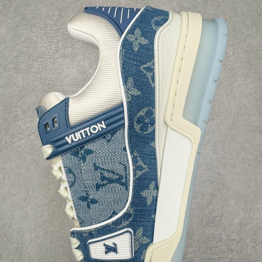 图片[7]-＃GD广顶 Louis Vuitton Trainer lv路易威登时装走秀运动时尚板鞋 外贸零售特供批次 2023全新纸板数据 印花高频效果碾压市面 市售天花板产物 耗时半年巨作 全套原厂新版原纸板楦头开发 原厂特供皮料加持 市场所有版本中综合最强的货品 GD实力大厂出品 全网最全配色更新最快 最成熟的做工稳定的品控 完美鞋型超高的清洁度 零毛边线头瑕疵 全套原楦原纸版原鞋开模 全网最具灵魂的版型 正确原装黄色鞋盒 正确中底印花 鞋面印花3D高频深度立体 全鞋电脑针车 紧密相连 针距密度一致 环保乳胶注塑鞋垫 厚度脚感还原原版 皮面裁剪部位 统一油边封口工艺 原装橡胶大底含胶量大底组合零偏差 专柜全套包装 防尘袋 说明书 质保卡 男女鞋 尺码：35 36 37 38 39 40 41 42 43 44 45-选品中心