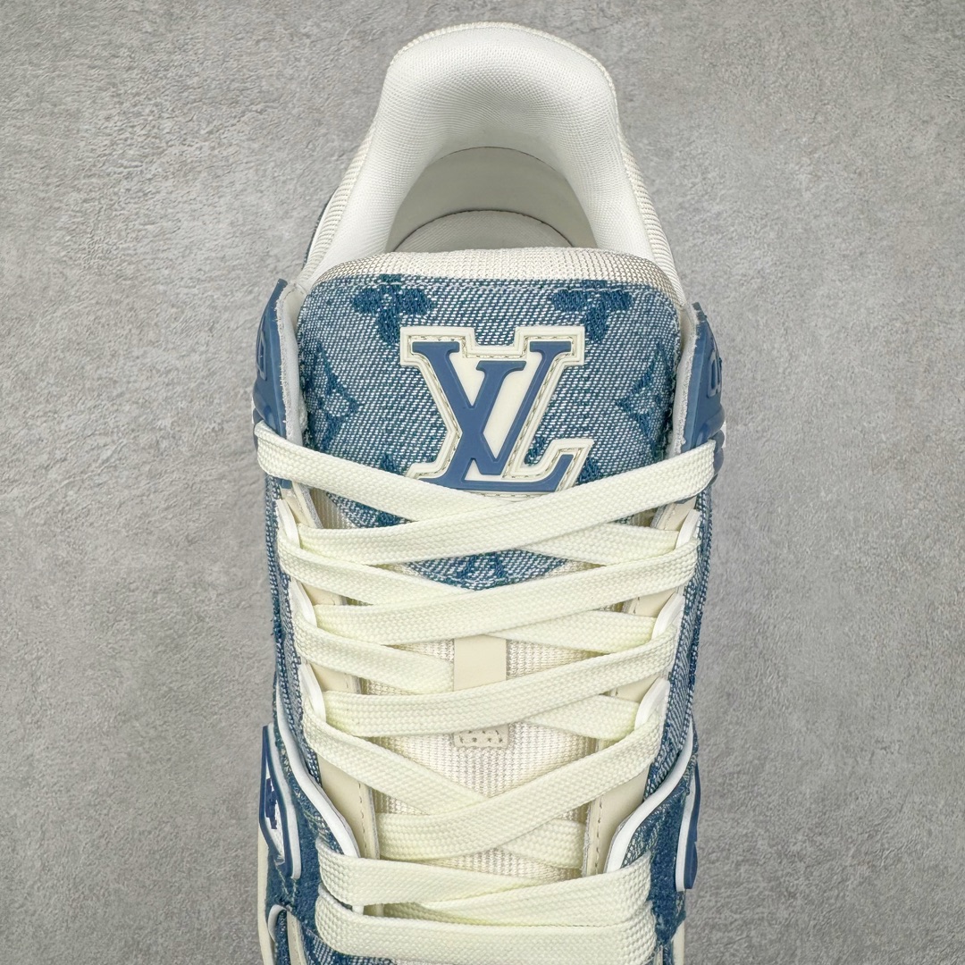 图片[5]-＃GD广顶 Louis Vuitton Trainer lv路易威登时装走秀运动时尚板鞋 外贸零售特供批次 2023全新纸板数据 印花高频效果碾压市面 市售天花板产物 耗时半年巨作 全套原厂新版原纸板楦头开发 原厂特供皮料加持 市场所有版本中综合最强的货品 GD实力大厂出品 全网最全配色更新最快 最成熟的做工稳定的品控 完美鞋型超高的清洁度 零毛边线头瑕疵 全套原楦原纸版原鞋开模 全网最具灵魂的版型 正确原装黄色鞋盒 正确中底印花 鞋面印花3D高频深度立体 全鞋电脑针车 紧密相连 针距密度一致 环保乳胶注塑鞋垫 厚度脚感还原原版 皮面裁剪部位 统一油边封口工艺 原装橡胶大底含胶量大底组合零偏差 专柜全套包装 防尘袋 说明书 质保卡 男女鞋 尺码：35 36 37 38 39 40 41 42 43 44 45-选品中心