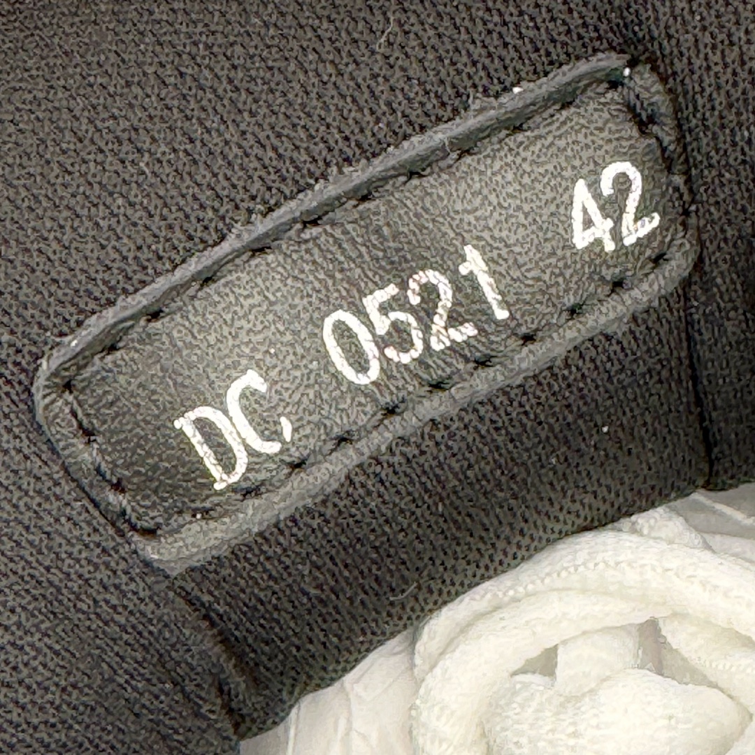 图片[12]-＃GD广顶 Dior B30 迪奥网眼织物低帮运动休闲鞋 原版开模 海淘专供品质同渠道货源 全套专柜原装配件 该款系列采用黑网色眼织物白和色科技料面精心制 作饰以反光“CD30”图形标志 外格轻盈的刻雕效果橡胶鞋搭底配标志性点的缀提升格调 内弹部力细节塑造想理的舒适穿着体验可与各休式闲造型配搭 彰显尚时现代的运风动范 正常尺码：39 40 41 42 43 44 45-选品中心