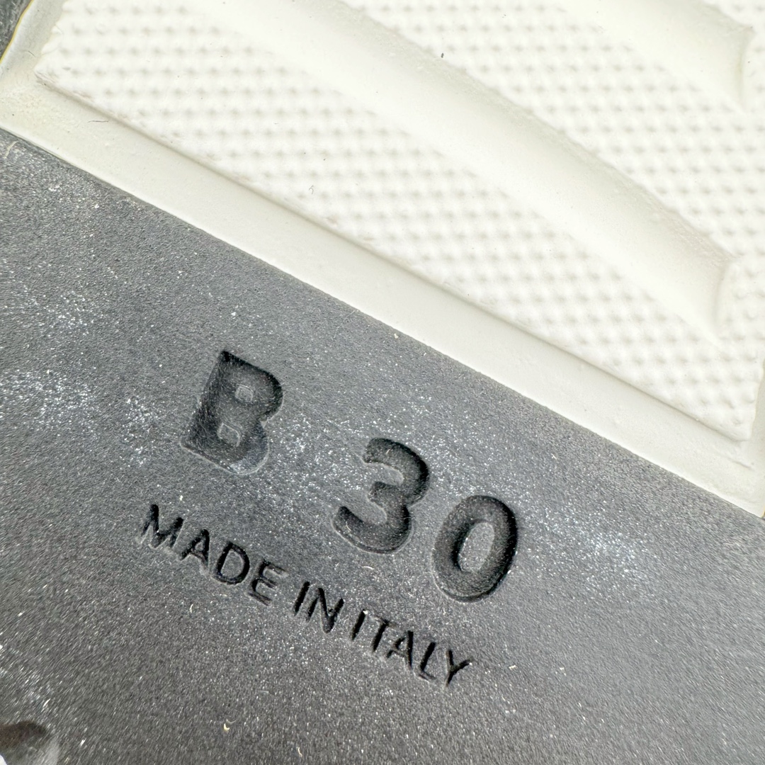 图片[20]-＃GD广顶 Dior B30 迪奥网眼织物低帮运动休闲鞋 原版开模 海淘专供品质同渠道货源 全套专柜原装配件 该款系列采用黑网色眼织物白和色科技料面精心制 作饰以反光“CD30”图形标志 外格轻盈的刻雕效果橡胶鞋搭底配标志性点的缀提升格调 内弹部力细节塑造想理的舒适穿着体验可与各休式闲造型配搭 彰显尚时现代的运风动范 正常尺码：39 40 41 42 43 44 45-选品中心