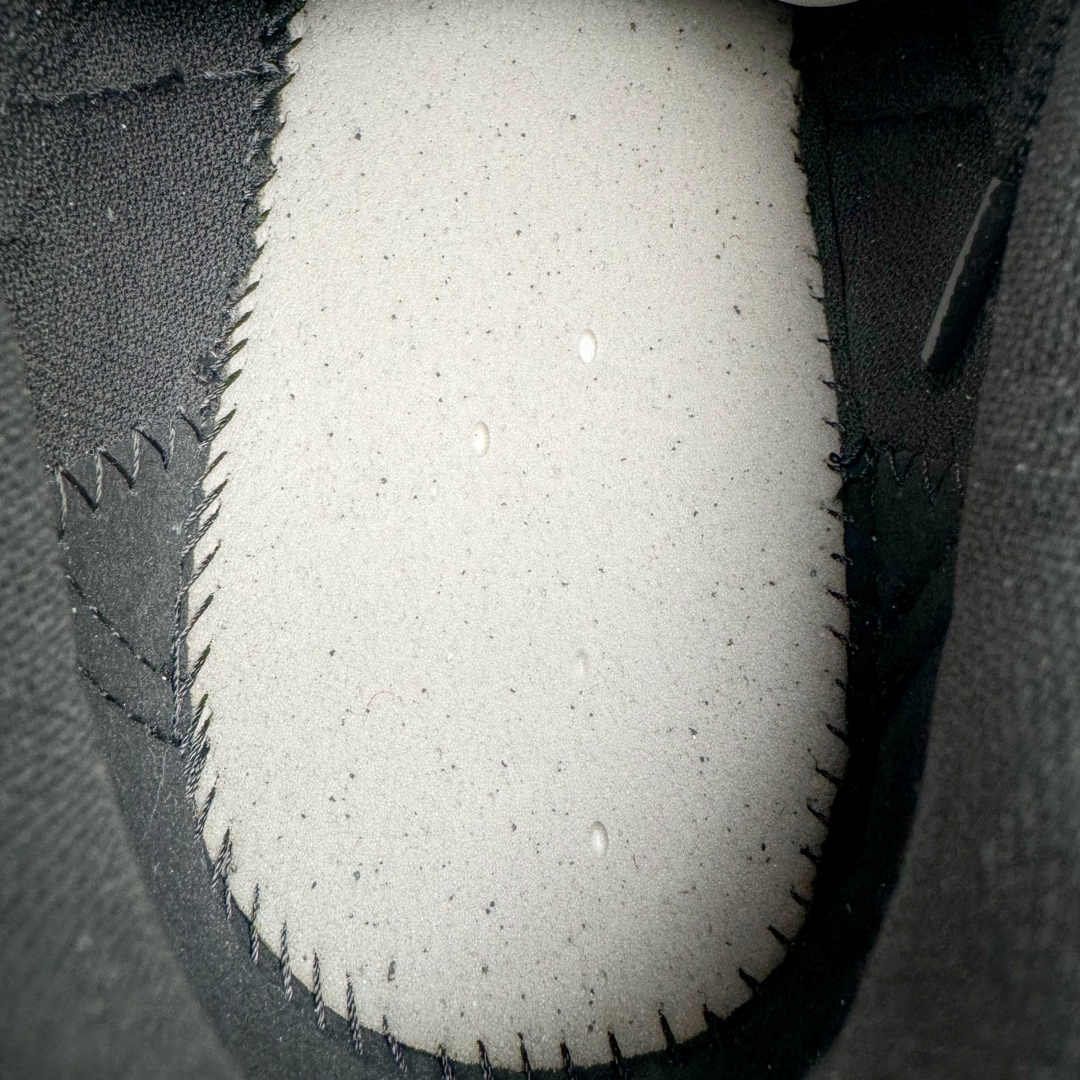 图片[12]-＃GD广顶 Dior B30 迪奥网眼织物低帮运动休闲鞋 原版开模 海淘专供品质同渠道货源 全套专柜原装配件 该款系列采用黑网色眼织物白和色科技料面精心制 作饰以反光“CD30”图形标志 外格轻盈的刻雕效果橡胶鞋搭底配标志性点的缀提升格调 内弹部力细节塑造想理的舒适穿着体验可与各休式闲造型配搭 彰显尚时现代的运风动范 正常尺码：39 40 41 42 43 44 45-选品中心