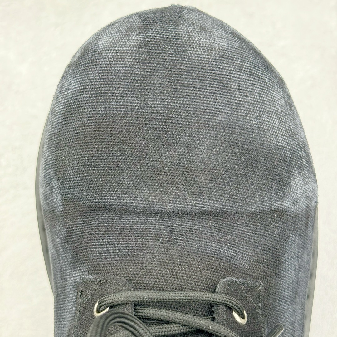 图片[13]-＃GD广顶 Balenciaga Stomper 巴黎世家帆布拉链圆头德比靴鞋 原版购入开发 做货 极致做旧 巴黎世家做旧的款式百分之90都是好看的 这双靴子也不例外 破旧风格 双层材质 外层粗帆布做了磨损和褪色处理 内层做了透气网状里布 比较惊艳的是鞋底和鞋侧橡胶 原版定制进口做旧帆布 原版进口透气网里 原版开模橡胶大底 增高底厚5CM超显大长腿NCC 尺码： 39 40 41 42 43 44 45-选品中心