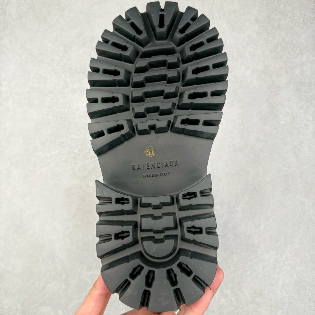 图片[9]-＃GD广顶 Balenciaga Stomper 巴黎世家牛皮拉链圆头德比靴鞋 原版购入开发 做货 极致做旧 巴黎世家做旧的款式百分之90都是好看的 这双靴子也不例外 破旧风格 双层材质 外层粗帆布做了磨损和褪色处理 内层做了透气网状里布 比较惊艳的是鞋底和鞋侧橡胶 原版定制进口做旧帆布 原版进口透气网里 原版开模橡胶大底 增高底厚5CM超显大长腿NCC 尺码： 39 40 41 42 43 44 45-选品中心