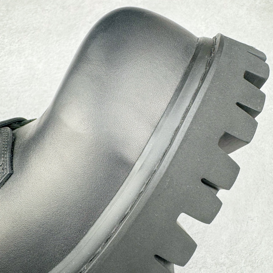 图片[10]-＃GD广顶 Balenciaga Stomper 巴黎世家牛皮拉链圆头德比靴鞋 原版购入开发 做货 极致做旧 巴黎世家做旧的款式百分之90都是好看的 这双靴子也不例外 破旧风格 双层材质 外层粗帆布做了磨损和褪色处理 内层做了透气网状里布 比较惊艳的是鞋底和鞋侧橡胶 原版定制进口做旧帆布 原版进口透气网里 原版开模橡胶大底 增高底厚5CM超显大长腿NCC 尺码： 39 40 41 42 43 44 45-选品中心