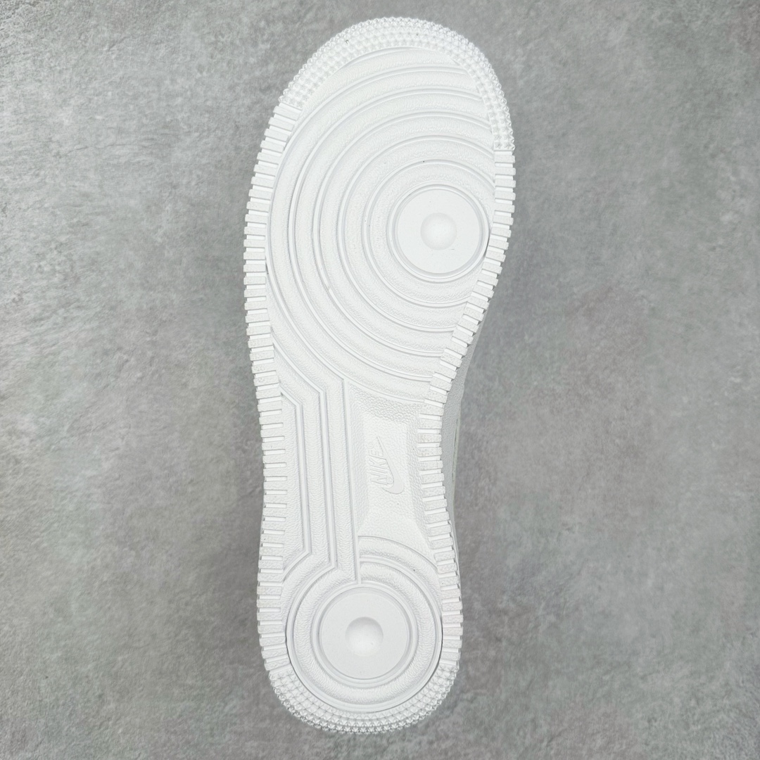 图片[9]-＃特价福利 NK Air Force 1´07 Low 空军一号百搭休闲运动板鞋 柔软、弹性十足的缓震性能和出色的中底设计 横跨复古与现代的外型结合 造就出风靡全球三十多年的Force 1 直到今天还深受青睐 尺码：35.5 36 36.5 37.5 38 38.5 39 40 40.5 41 42 42.5 43 44 44.5 45-选品中心