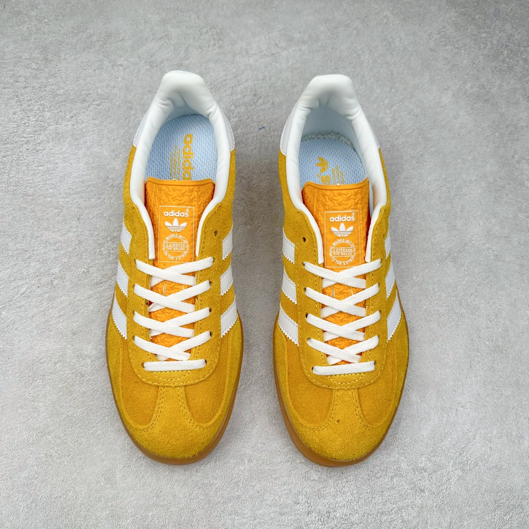 图片[2]-＃特价福利 AD Gazelle Indoor Trainers 羚羊内训系列低帮复古百搭休闲运动德训风板鞋 90年代经典的复刻版！自60年代以足球训练鞋面世以来,Gazelle就以其经典设计席卷全球。1991年版本的复刻,再造经典Gazelle。采用皮革打造,搭配浊色细节,让这款经典更加简约。尺码：36 36⅔ 37⅓ 38 38⅔ 39⅓ 40 40⅔ 41⅓ 42 42⅔ 43⅓ 44 44 ⅔ 45-选品中心