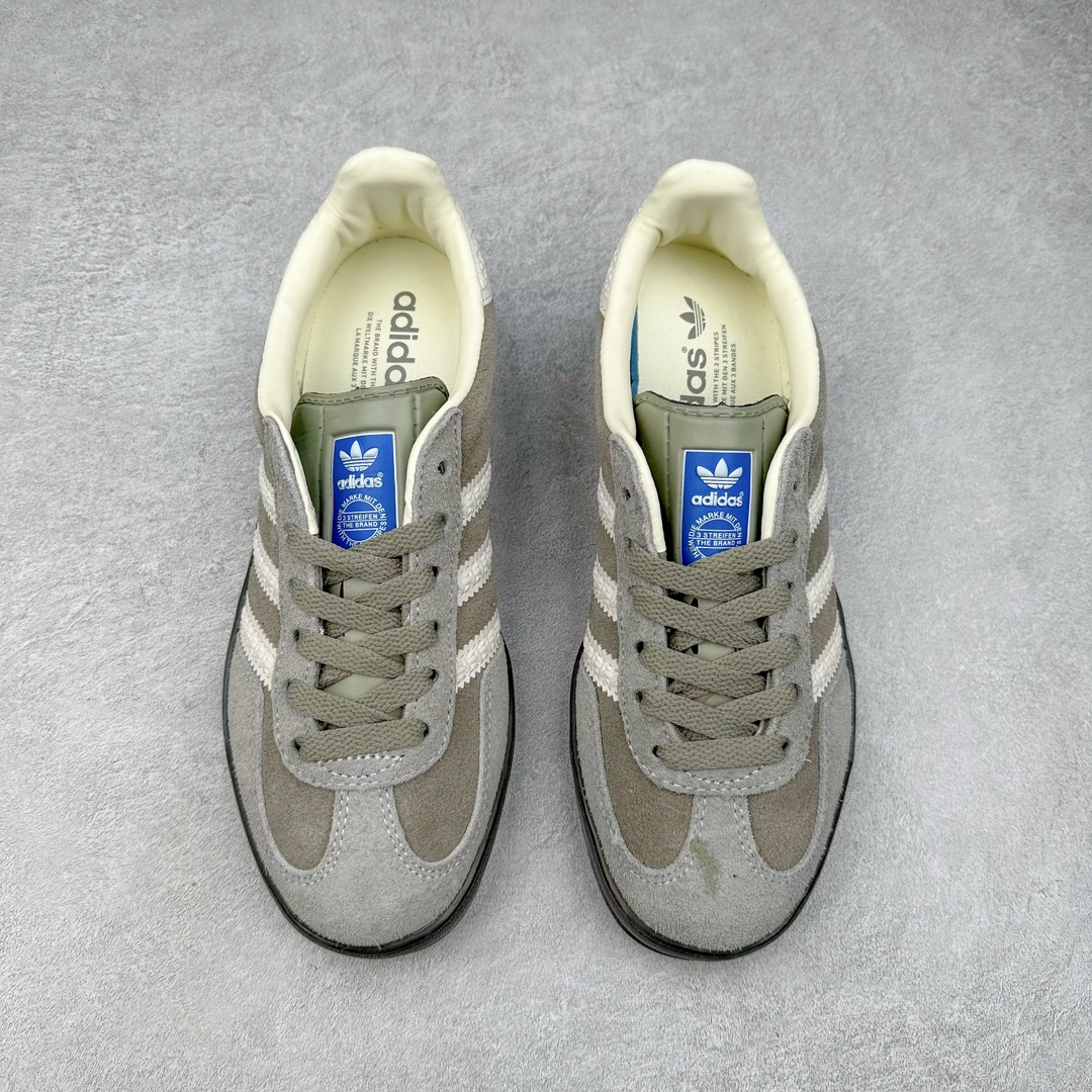 图片[2]-＃特价福利 AD Gazelle Indoor Trainers 羚羊内训系列低帮复古百搭休闲运动德训风板鞋 90年代经典的复刻版！自60年代以足球训练鞋面世以来,Gazelle就以其经典设计席卷全球。1991年版本的复刻,再造经典Gazelle。采用皮革打造,搭配浊色细节,让这款经典更加简约。尺码：36 36⅔ 37⅓ 38 38⅔ 39⅓ 40 40⅔ 41⅓ 42 42⅔ 43⅓ 44 44 ⅔ 45-选品中心