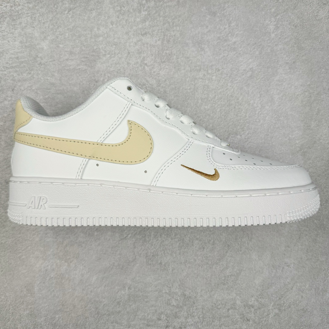 ＃特价福利 NK Air Force 1´07 Low 空军一号百搭休闲运动板鞋 柔软、弹性十足的缓震性能和出色的中底设计 横跨复古与现代的外型结合 造就出风靡全球三十多年的Force 1 直到今天还深受青睐 尺码：35.5 36 36.5 37.5 38 38.5 39 40 40.5 41 42 42.5 43 44 44.5 45-选品中心