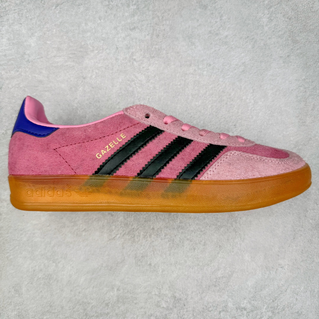 ＃特价福利 AD Gazelle Indoor Trainers 羚羊内训系列低帮复古百搭休闲运动德训风板鞋 90年代经典的复刻版！自60年代以足球训练鞋面世以来,Gazelle就以其经典设计席卷全球。1991年版本的复刻,再造经典Gazelle。采用皮革打造,搭配浊色细节,让这款经典更加简约。尺码：36 36⅔ 37⅓ 38 38⅔ 39⅓ 40 40⅔ 41⅓ 42 42⅔ 43⅓ 44 44 ⅔ 45-选品中心