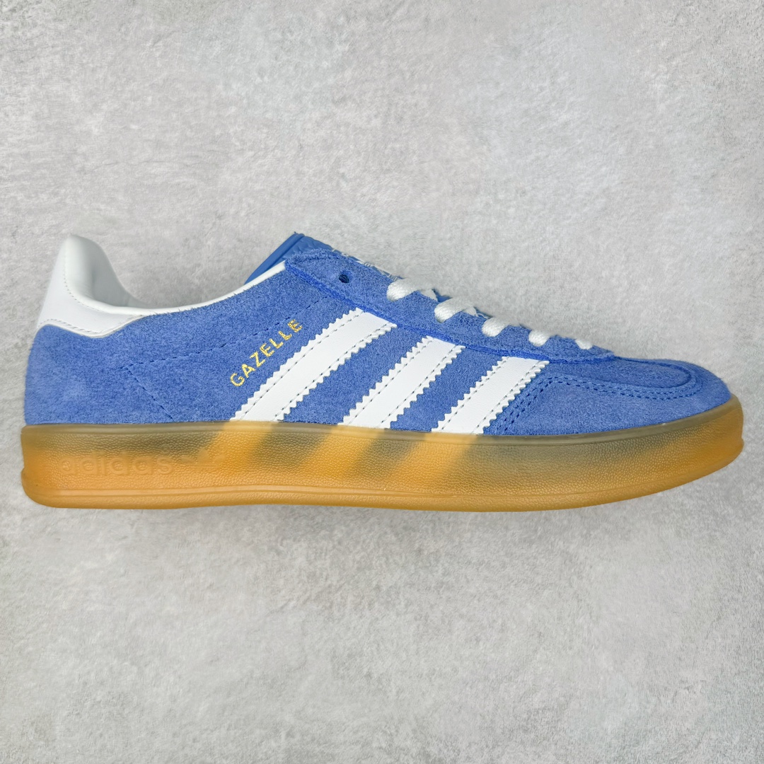 ＃特价福利 AD Gazelle Indoor Trainers 羚羊内训系列低帮复古百搭休闲运动德训风板鞋 90年代经典的复刻版！自60年代以足球训练鞋面世以来,Gazelle就以其经典设计席卷全球。1991年版本的复刻,再造经典Gazelle。采用皮革打造,搭配浊色细节,让这款经典更加简约。尺码：36 36⅔ 37⅓ 38 38⅔ 39⅓ 40 40⅔ 41⅓ 42 42⅔ 43⅓ 44 44 ⅔ 45-选品中心