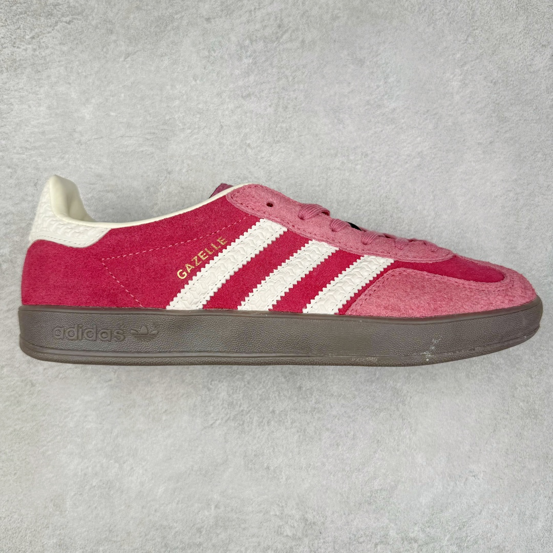 ＃特价福利 AD Gazelle Indoor Trainers 羚羊内训系列低帮复古百搭休闲运动德训风板鞋 90年代经典的复刻版！自60年代以足球训练鞋面世以来,Gazelle就以其经典设计席卷全球。1991年版本的复刻,再造经典Gazelle。采用皮革打造,搭配浊色细节,让这款经典更加简约。尺码：36 36⅔ 37⅓ 38 38⅔ 39⅓ 40 40⅔ 41⅓ 42 42⅔ 43⅓ 44 44 ⅔ 45-选品中心