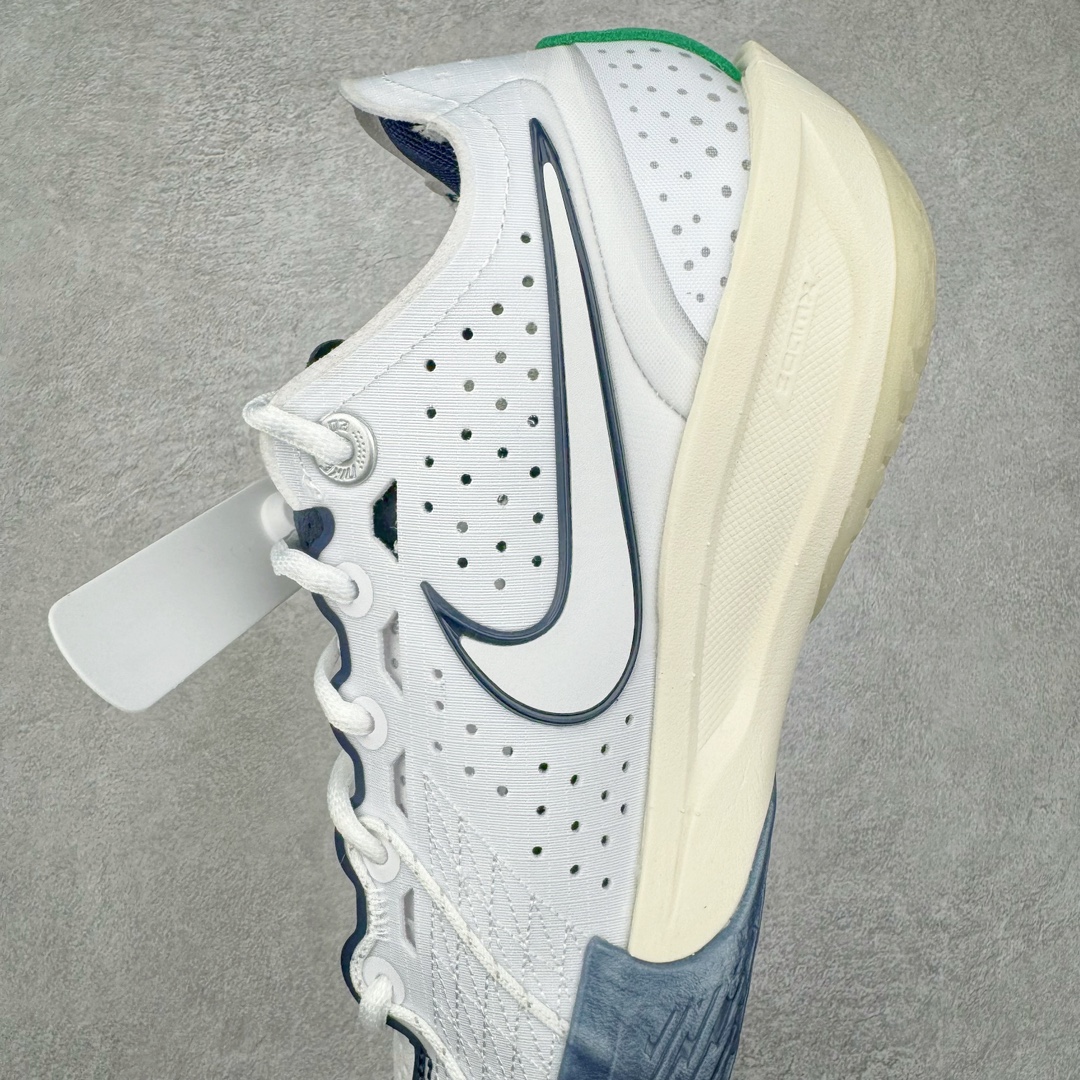 图片[7]-＃灭世/Max NK Air Zoom G.T.Cut 3 EP 实战系列篮球鞋 FZ5743-100 全新GT Cut 3.0 全掌搭载了 ZoomX 泡棉 使得整双鞋在缓震表现上可谓相当优秀 拥有着顶级科技配置的同时 颜值设计也非常可观 整体鞋型仍然保留了前低后高的设计 G.T. Cut 传统的突进极速突破的感觉 鞋头麂皮材质和 NK Flywire 飞线工艺 相对来说包裹感更好了 必备的TPU 支撑片 两侧 Swoosh 的透气孔设计 起到散热透气的作用 鞋舌采用类似跑鞋的半开叉式设计 搭配鞋带既可以提升包裹感 又降低了运动中鞋舌乱跑的可能性 鞋子内里填充相当厚实 避免掉跟 尺码：39 40 40.5 41 42 42.5 43 44 44.5 45 46-选品中心