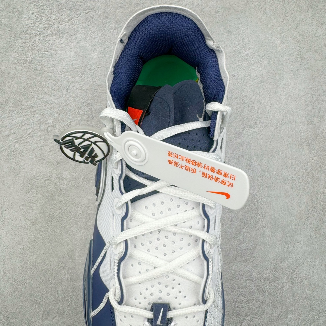 图片[5]-＃灭世/Max NK Air Zoom G.T.Cut 3 EP 实战系列篮球鞋 FZ5743-100 全新GT Cut 3.0 全掌搭载了 ZoomX 泡棉 使得整双鞋在缓震表现上可谓相当优秀 拥有着顶级科技配置的同时 颜值设计也非常可观 整体鞋型仍然保留了前低后高的设计 G.T. Cut 传统的突进极速突破的感觉 鞋头麂皮材质和 NK Flywire 飞线工艺 相对来说包裹感更好了 必备的TPU 支撑片 两侧 Swoosh 的透气孔设计 起到散热透气的作用 鞋舌采用类似跑鞋的半开叉式设计 搭配鞋带既可以提升包裹感 又降低了运动中鞋舌乱跑的可能性 鞋子内里填充相当厚实 避免掉跟 尺码：39 40 40.5 41 42 42.5 43 44 44.5 45 46-选品中心