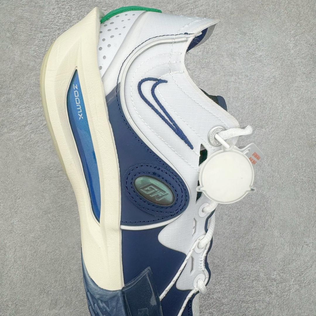 图片[6]-＃灭世/Max NK Air Zoom G.T.Cut 3 EP 实战系列篮球鞋 FZ5743-100 全新GT Cut 3.0 全掌搭载了 ZoomX 泡棉 使得整双鞋在缓震表现上可谓相当优秀 拥有着顶级科技配置的同时 颜值设计也非常可观 整体鞋型仍然保留了前低后高的设计 G.T. Cut 传统的突进极速突破的感觉 鞋头麂皮材质和 NK Flywire 飞线工艺 相对来说包裹感更好了 必备的TPU 支撑片 两侧 Swoosh 的透气孔设计 起到散热透气的作用 鞋舌采用类似跑鞋的半开叉式设计 搭配鞋带既可以提升包裹感 又降低了运动中鞋舌乱跑的可能性 鞋子内里填充相当厚实 避免掉跟 尺码：39 40 40.5 41 42 42.5 43 44 44.5 45 46-选品中心