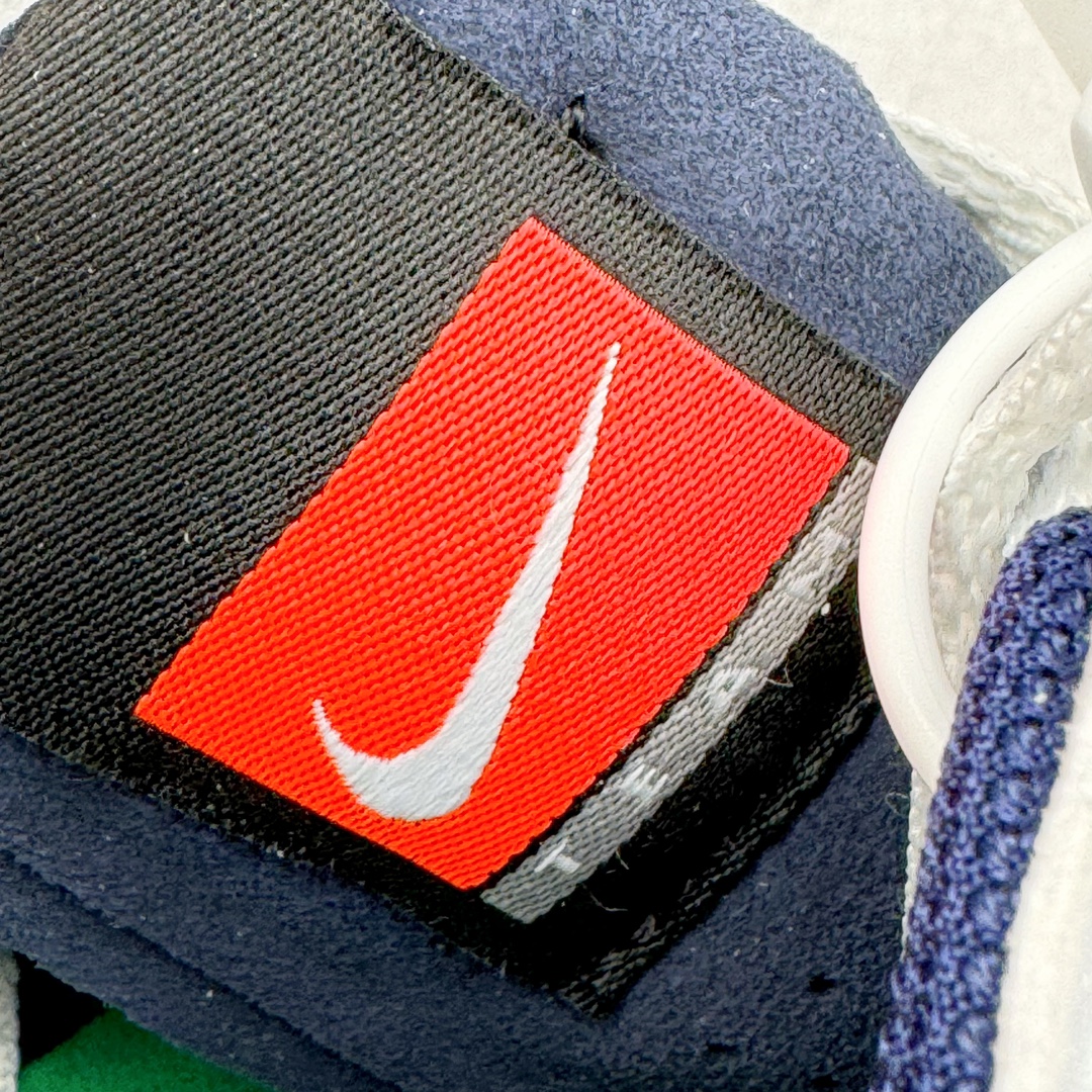 图片[12]-＃灭世/Max NK Air Zoom G.T.Cut 3 EP 实战系列篮球鞋 FZ5743-100 全新GT Cut 3.0 全掌搭载了 ZoomX 泡棉 使得整双鞋在缓震表现上可谓相当优秀 拥有着顶级科技配置的同时 颜值设计也非常可观 整体鞋型仍然保留了前低后高的设计 G.T. Cut 传统的突进极速突破的感觉 鞋头麂皮材质和 NK Flywire 飞线工艺 相对来说包裹感更好了 必备的TPU 支撑片 两侧 Swoosh 的透气孔设计 起到散热透气的作用 鞋舌采用类似跑鞋的半开叉式设计 搭配鞋带既可以提升包裹感 又降低了运动中鞋舌乱跑的可能性 鞋子内里填充相当厚实 避免掉跟 尺码：39 40 40.5 41 42 42.5 43 44 44.5 45 46-选品中心