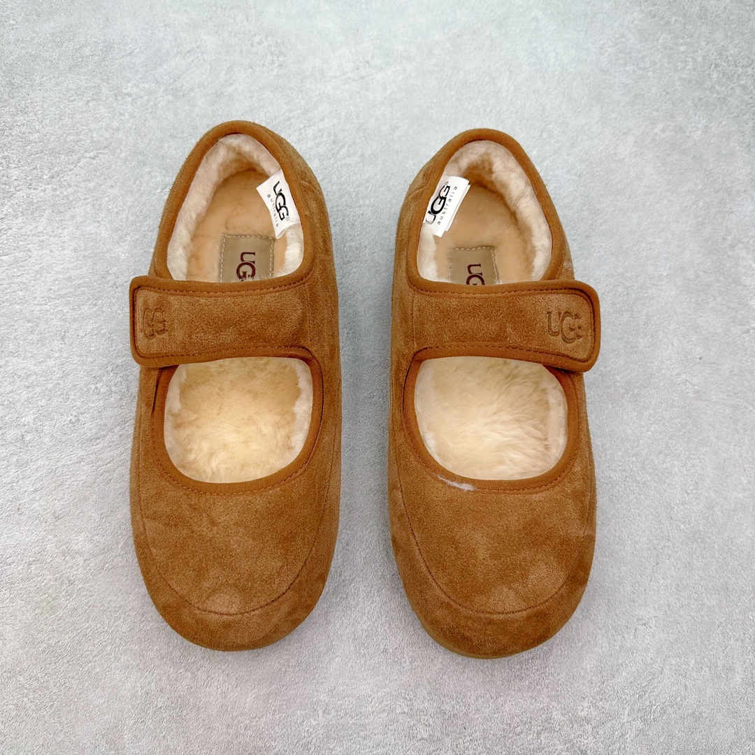 图片[2]-UGG 5215 玛丽珍 穆勒拖鞋 1.5CM薄底 女款 小红书爆款 广州外贸大厂生产 鞋头到鞋垫真羊皮毛一体 独立外盒包装 工艺 区别市面任何版本 1.5Ccm薄底 独立原版开发大底 羊绒鞋垫 冬季保暖外出 家居都是很适合的选择 今年uug推出款式系列 局部偏向年轻消费者喜好 也走到时尚潮流穿搭的前沿 鞋身材质 翻毛皮鞋面 17毫米UGGPURE™植入式羊毛内底 轻便防滑舒适橡胶外底 带有品牌LOGO商标 带全套包装 尺码：35 36 37 38 39 40-选品中心