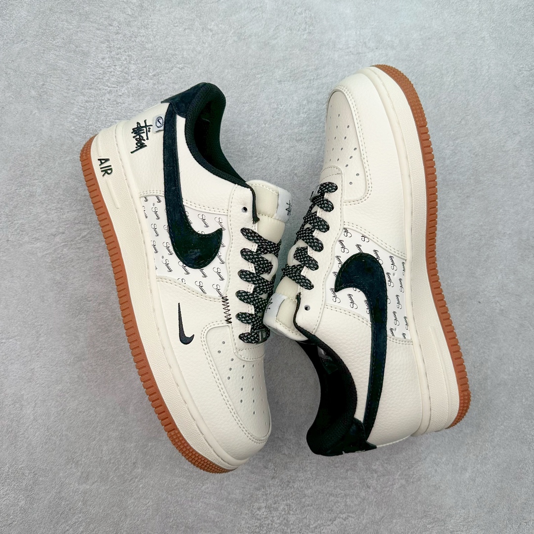 图片[3]-NK Air Force 1´07 Low 空军一号低帮百搭休闲运动板鞋 XZ6188-255 柔软、弹性十足的缓震性能和出色的中底设计 横跨复古与现代的外型结合 造就出风靡全球 三十多年的Force 1 直到今天还深受青睐 尺码：36 36.5 37.5 38 38.5 39 40 40.5 41 42 42.5 43 44 44.5 45-选品中心