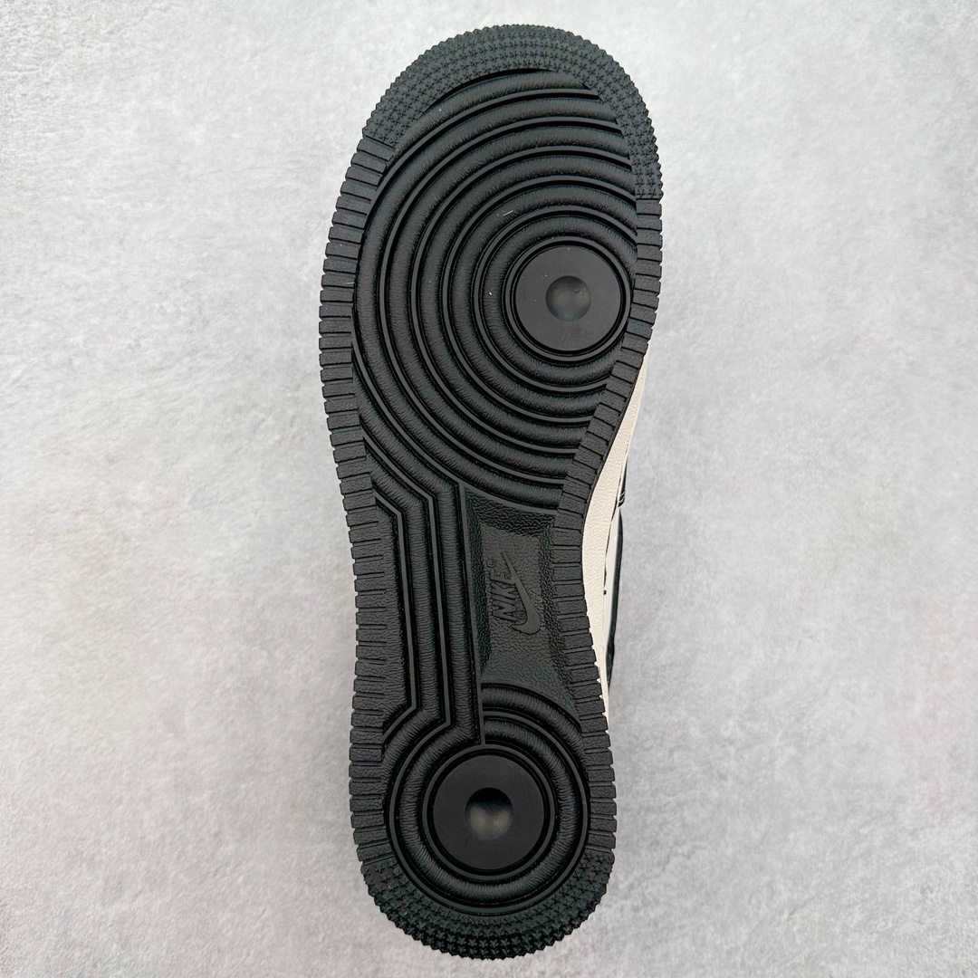 图片[9]-NK Air Force 1´07 Low 空军一号低帮百搭休闲运动板鞋 SJ6698-012 柔软、弹性十足的缓震性能和出色的中底设计 横跨复古与现代的外型结合 造就出风靡全球 三十多年的Force 1 直到今天还深受青睐 尺码：36 36.5 37.5 38 38.5 39 40 40.5 41 42 42.5 43 44 44.5 45-选品中心