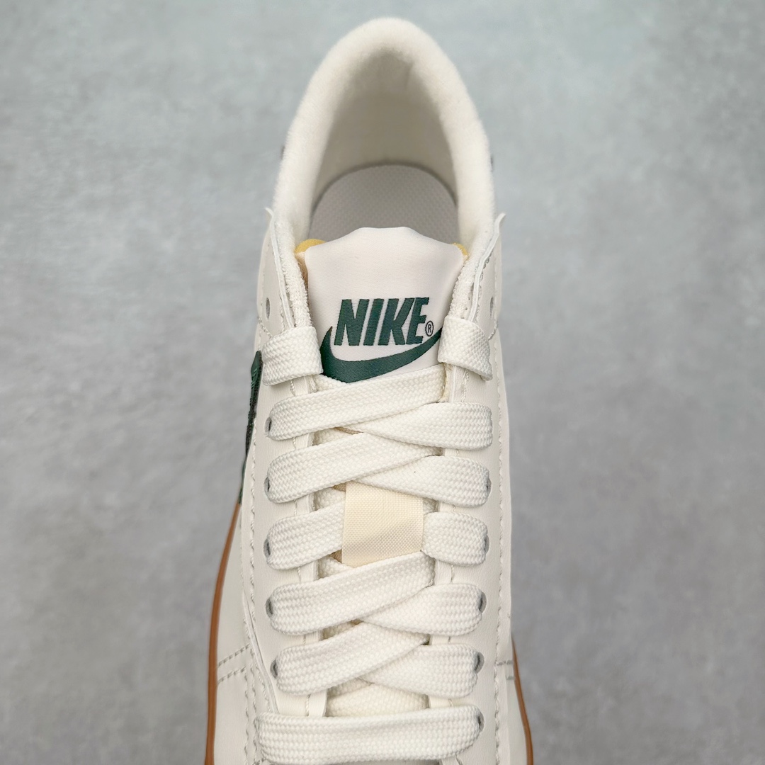 图片[5]-＃奥莱Zp订单福利 NK Blazer Low \’1977 VNTG SS 经典开拓者低帮百搭休闲运动板鞋 独家渠道 市面未流通批次 奥莱直播间499 599一样的东西 碾压市面现存所有版本 公司一样的东西 超值回馈 帮你省钱 支持各种鉴定 采用环保材料的大底 独特的鞋面连者鞋底印刷 演绎出了这个配色的独特风格 眼前的新设计选用皮质 配出当下流行的阴阳元素 呈现属于现代潮流的美感 尺码：35.5 36 36.5 37.5 38 38.5 39 40 40.5 41 42 42.5 43 44 44.5 45-选品中心