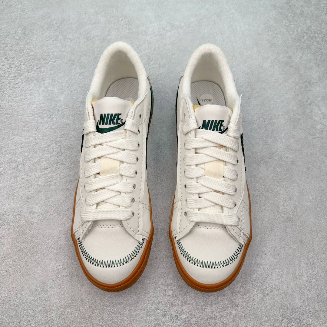 图片[2]-＃奥莱Zp订单福利 NK Blazer Low \’1977 VNTG SS 经典开拓者低帮百搭休闲运动板鞋 独家渠道 市面未流通批次 奥莱直播间499 599一样的东西 碾压市面现存所有版本 公司一样的东西 超值回馈 帮你省钱 支持各种鉴定 采用环保材料的大底 独特的鞋面连者鞋底印刷 演绎出了这个配色的独特风格 眼前的新设计选用皮质 配出当下流行的阴阳元素 呈现属于现代潮流的美感 尺码：35.5 36 36.5 37.5 38 38.5 39 40 40.5 41 42 42.5 43 44 44.5 45-选品中心